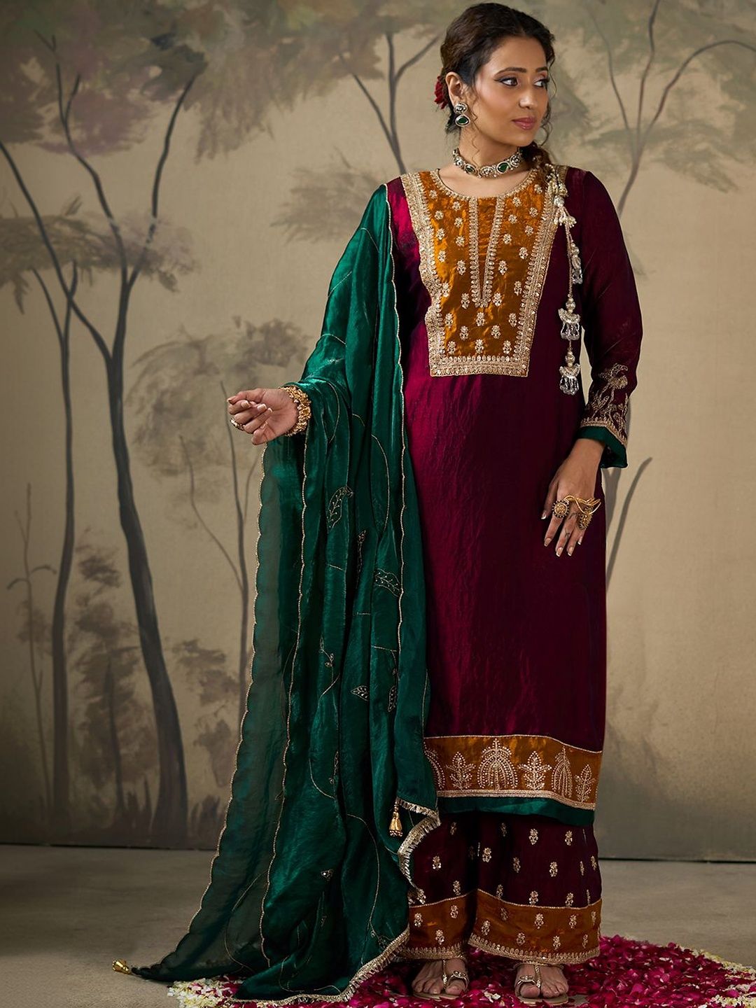 House of Pataudi Embroidered  Round Neck Kurta & Trousers With Dupatta