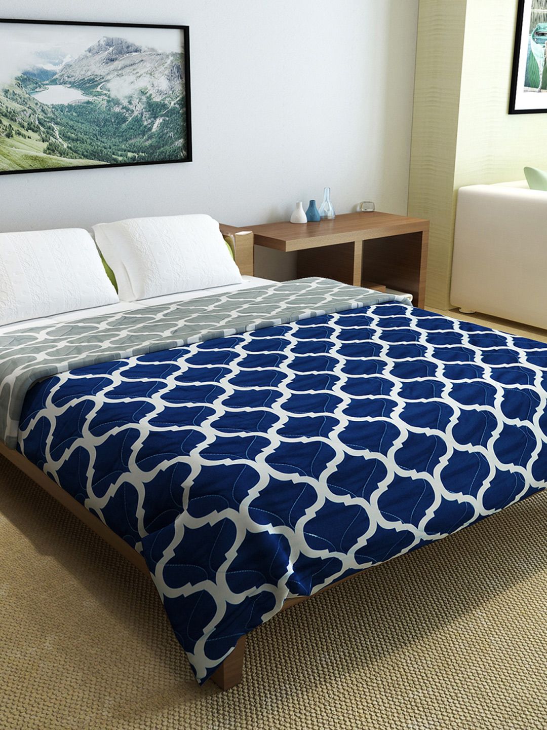 Deep Blue Geometric Microfiber Mild Winter 150 GSM Reversible Double Bed Comforter