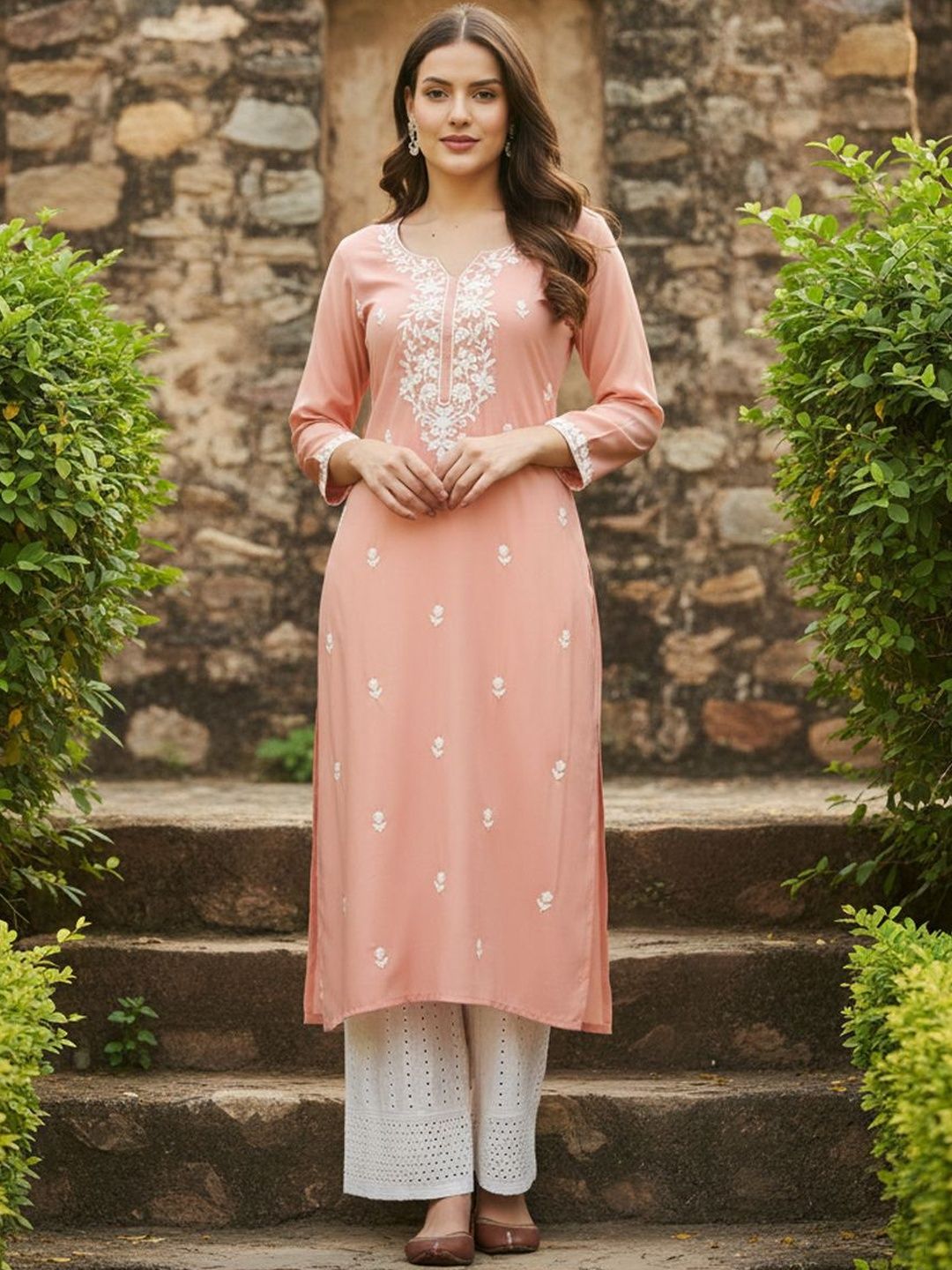 FORKEY Women Ethnic Motifs Embroidered Thread Work Kurta