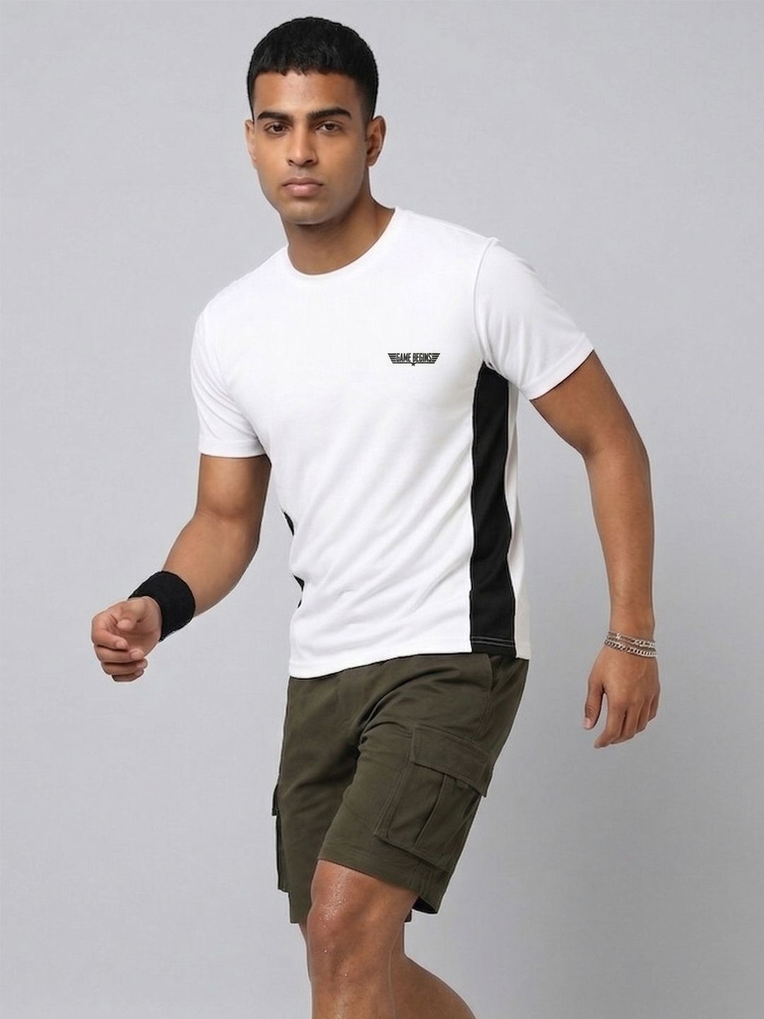 Here&Now X Game Begins Men Brand Logo Colourblocked T-shirt