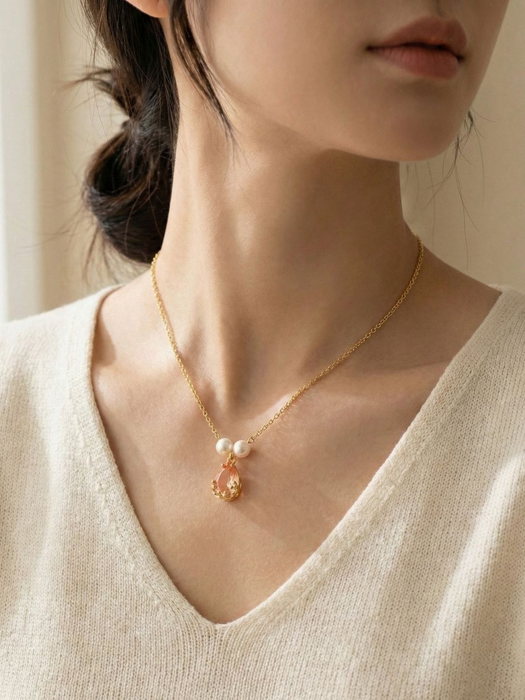 Sangria Gold-Plated Stone-Studded Necklace