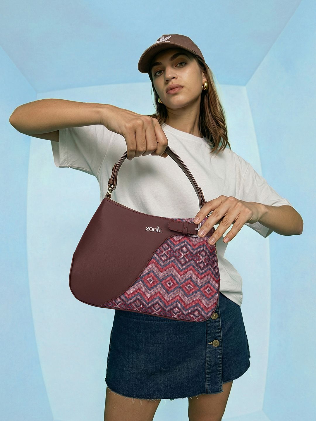 Buy Alt By Zouk  Gwalior Weaves Printed Leather Structured Handheld Bag -  - Accessories for Unisex