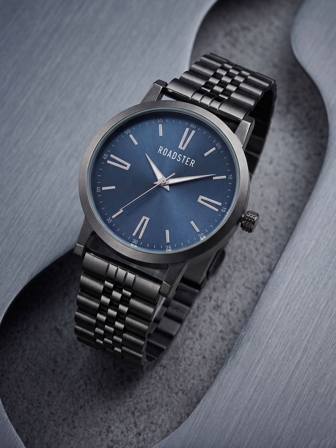 The Roadster Lifestyle Co Men Analogue Watches-RD-SG26-1B