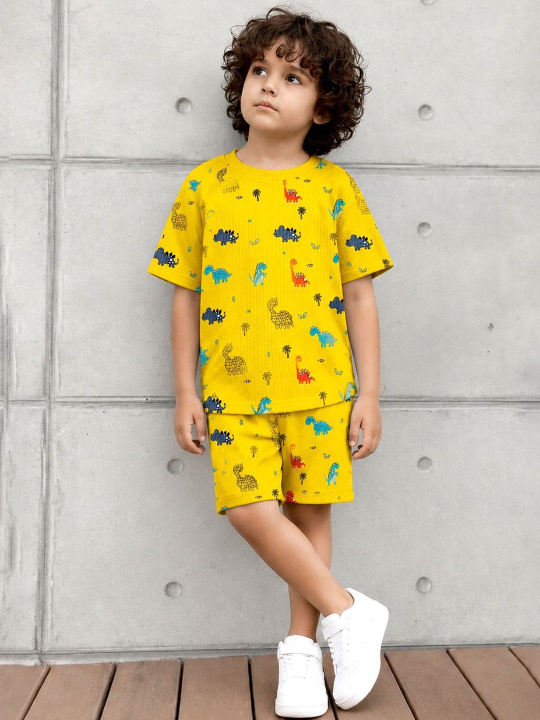 OMPAX Boys Printed T-shirt with Shorts