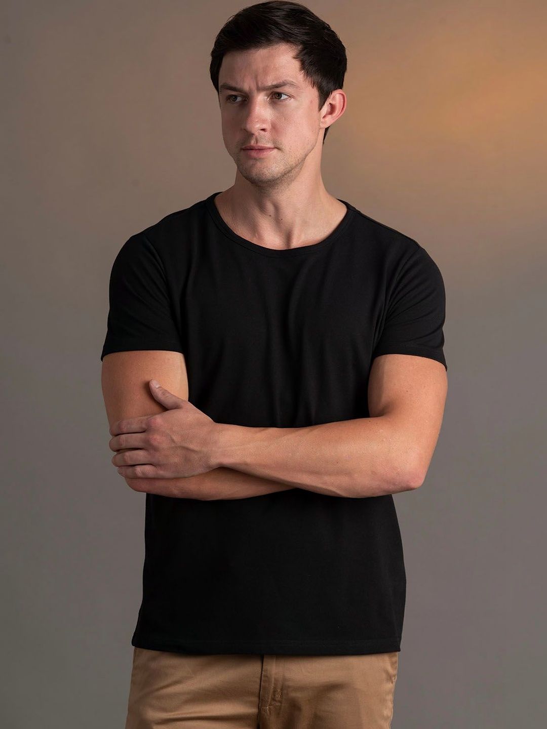 ARISTOBRAT Pique T-Shirt in Black