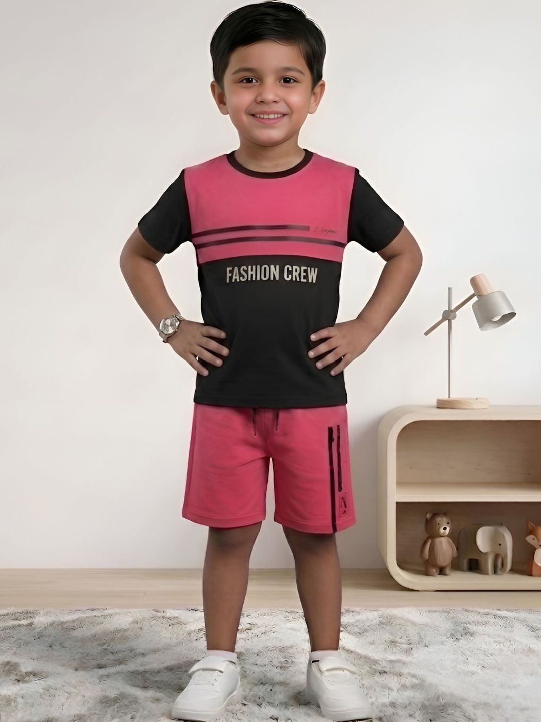 CUTE N TIGHT Boys Colourblocked T-shirt with Shorts