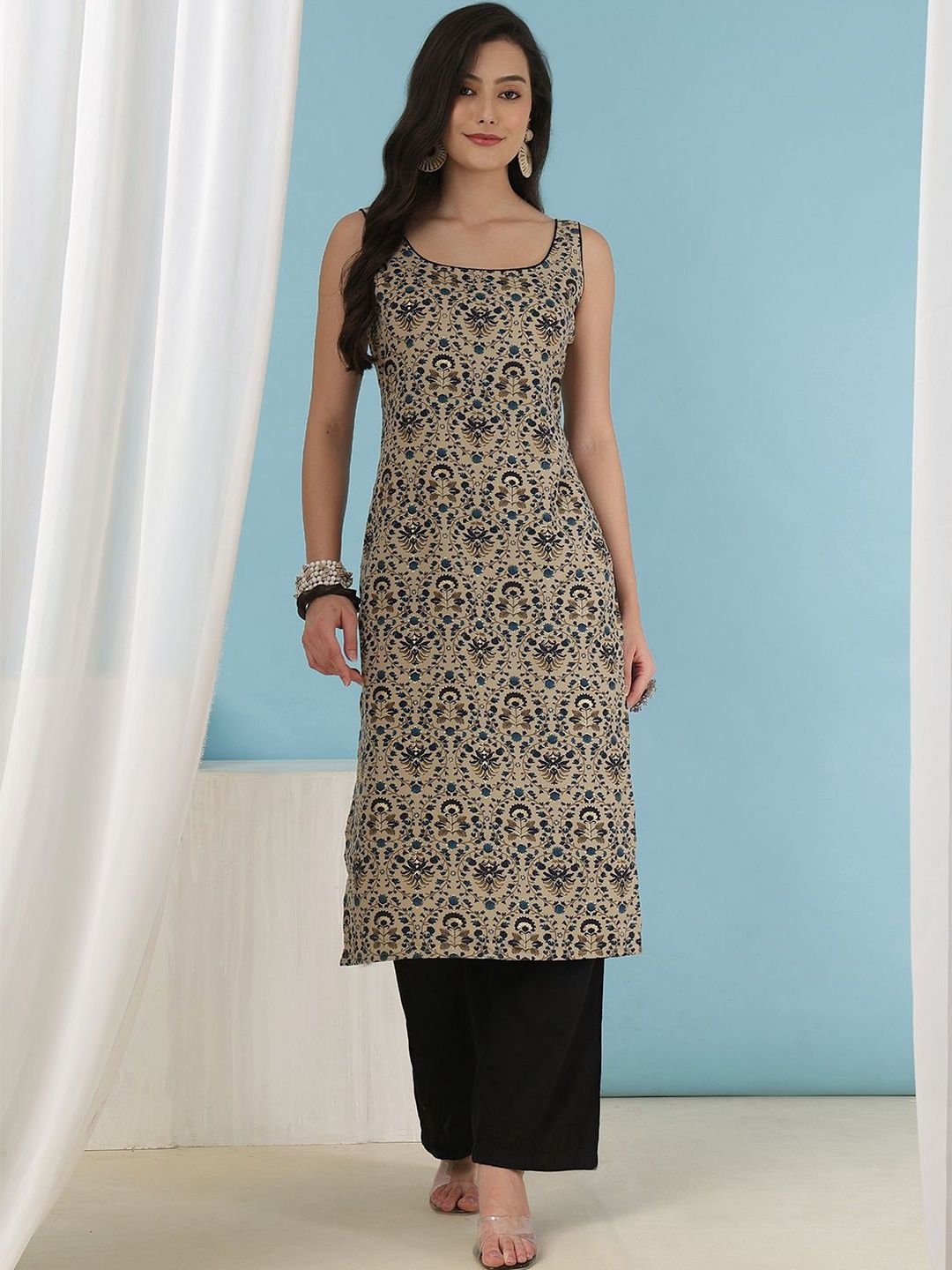 Viharini Floral Printed Indie Florals Kurta