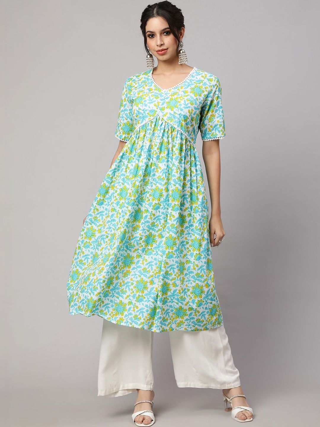 Viharini Women Floral Printed Floral Kurta