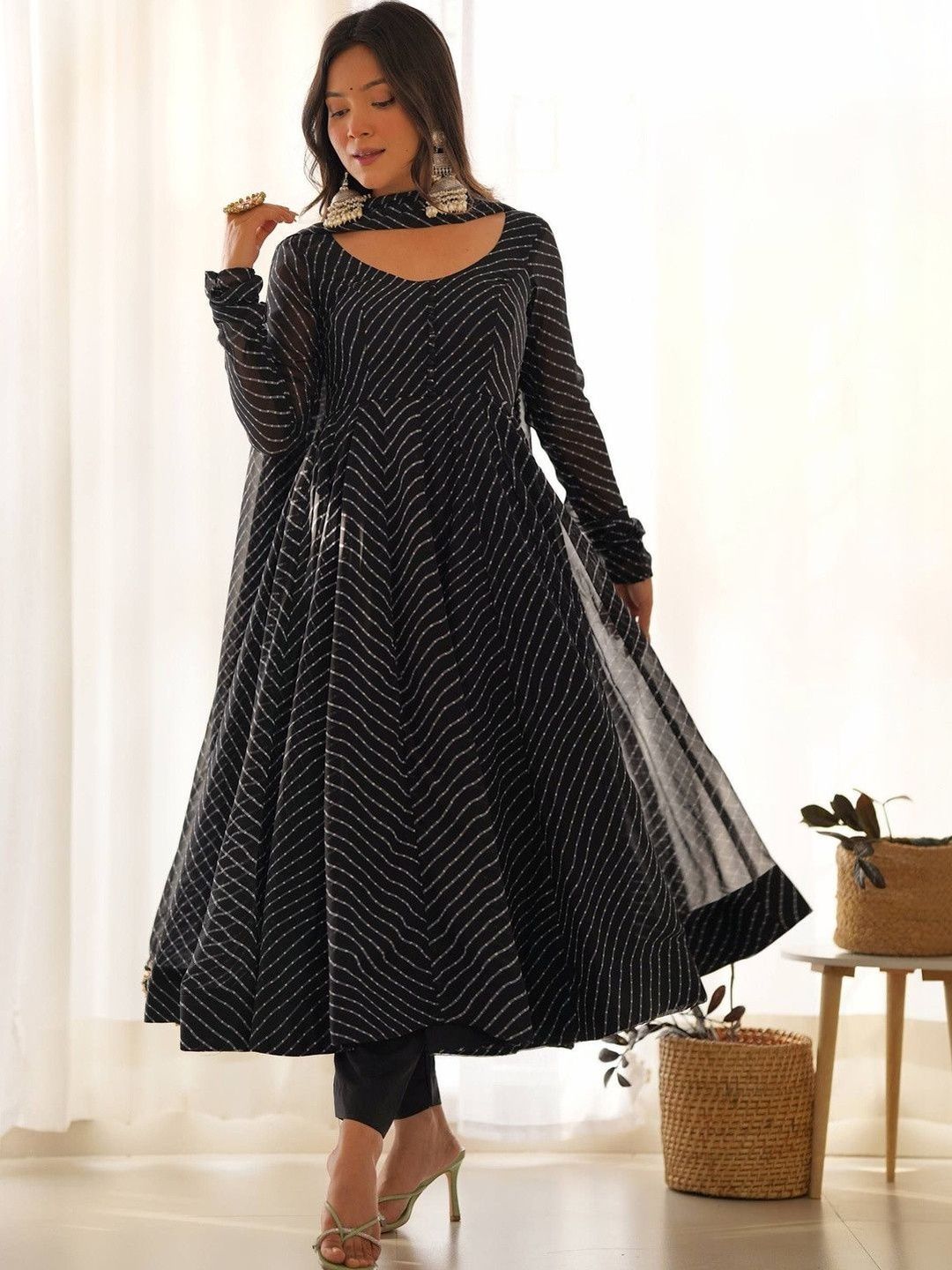 Homexa Enterprise Women Leheriya Printed Georgette Anarkali Kurta