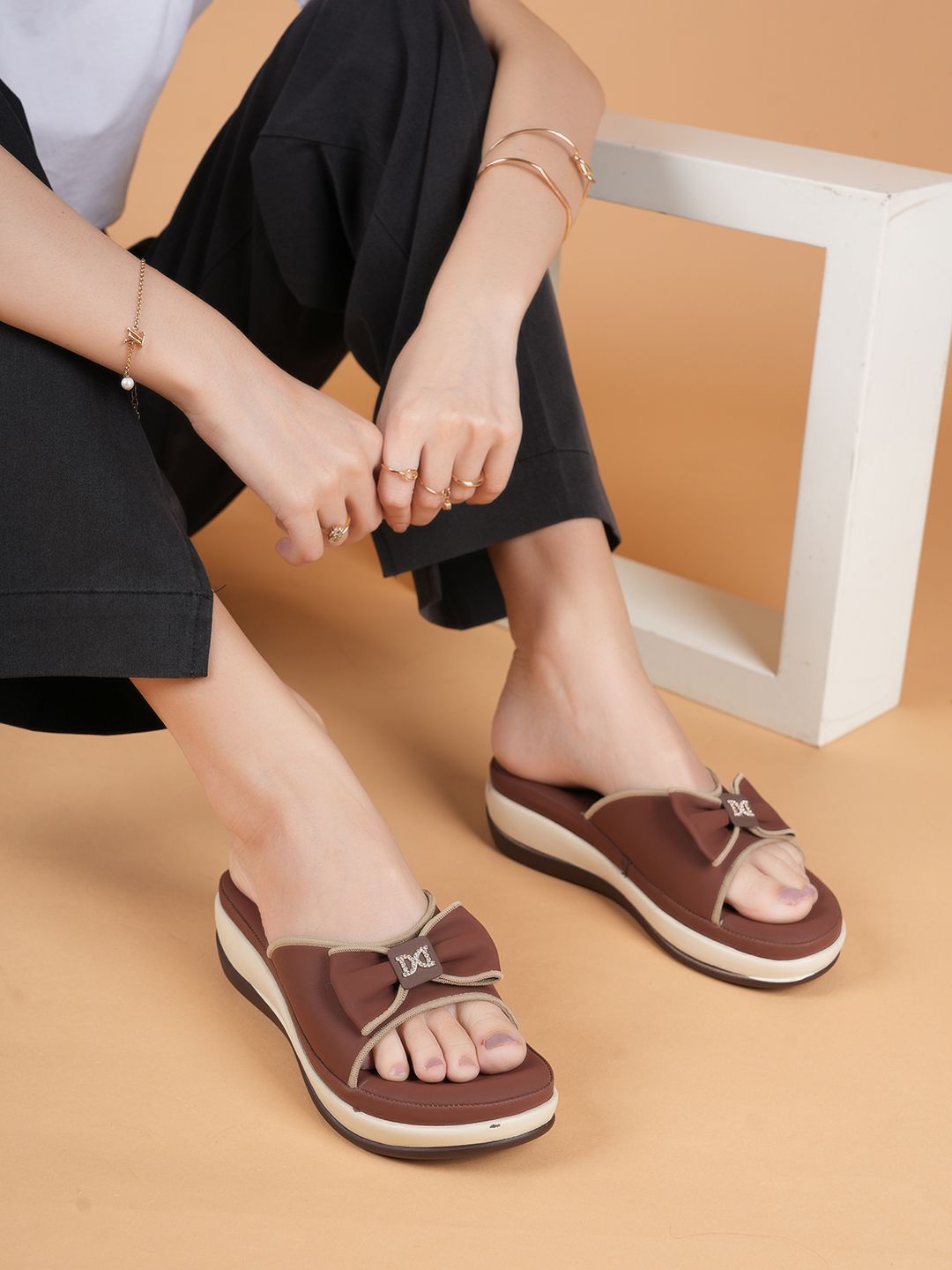 Mast & Harbour Women Open Toe Flats with Bows