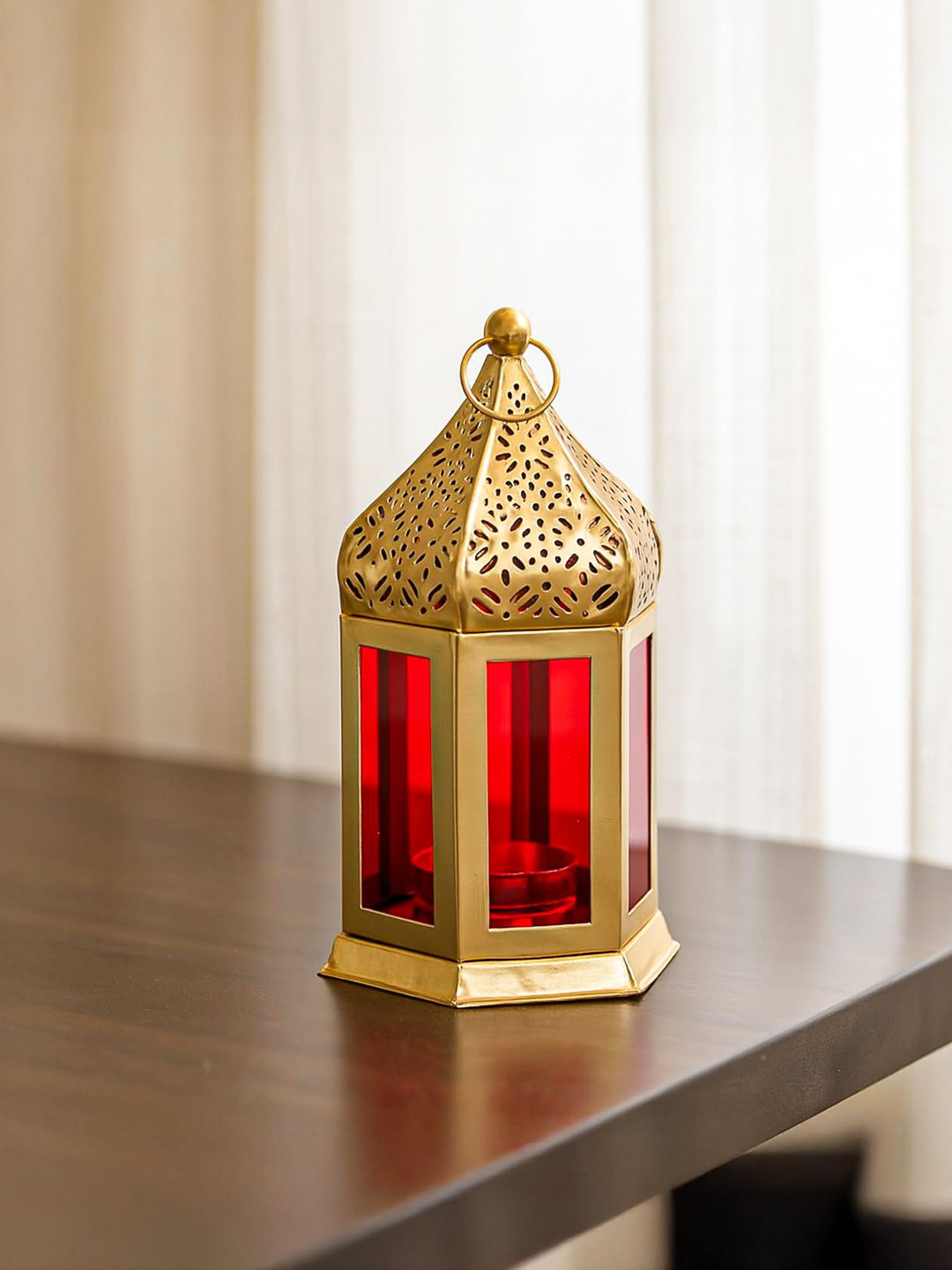 MARKET99 Gold-Toned & Red Moroccan Candle Holder