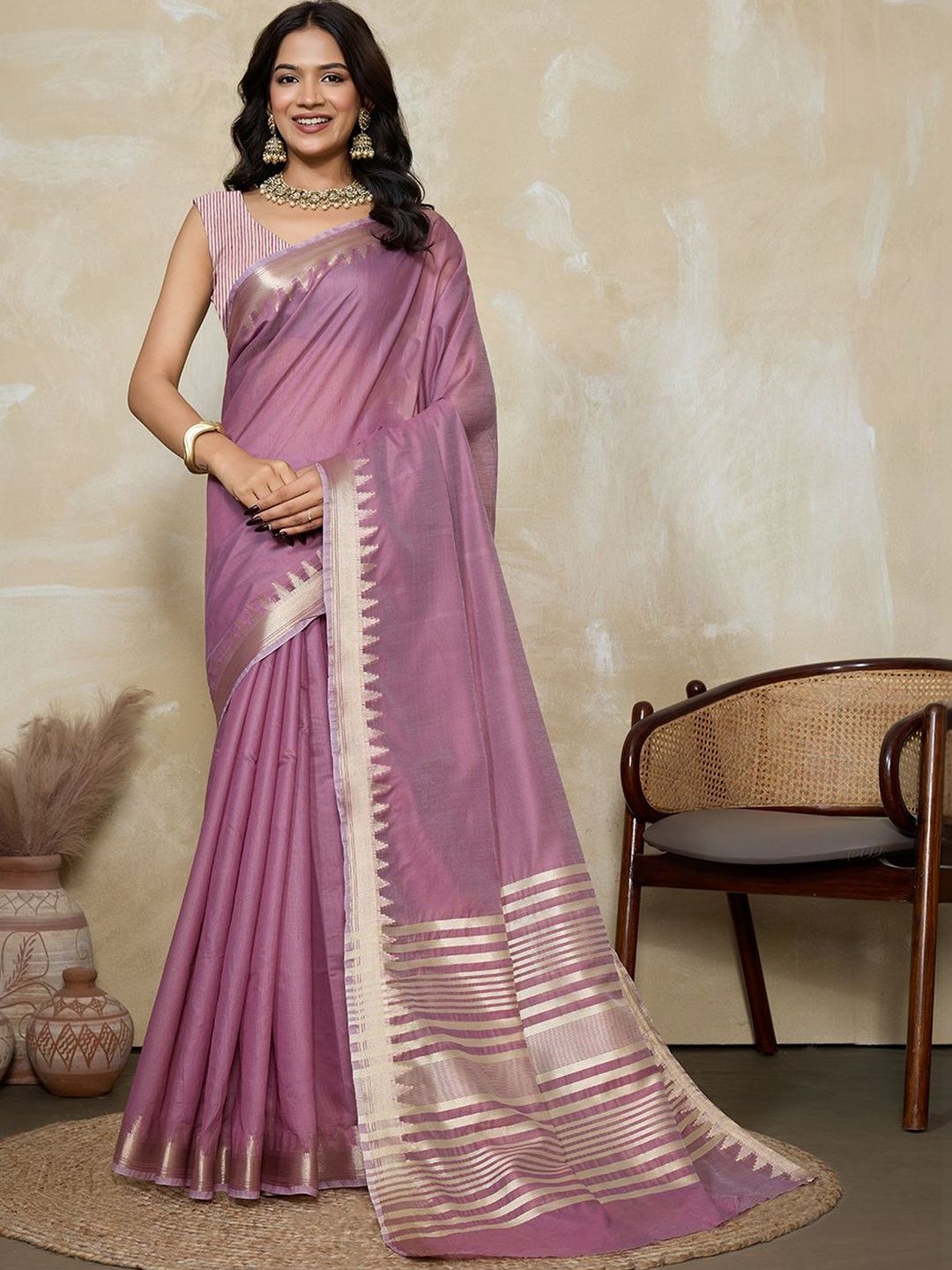 Sangria Woven Design Linen Blend Handloom Saree
