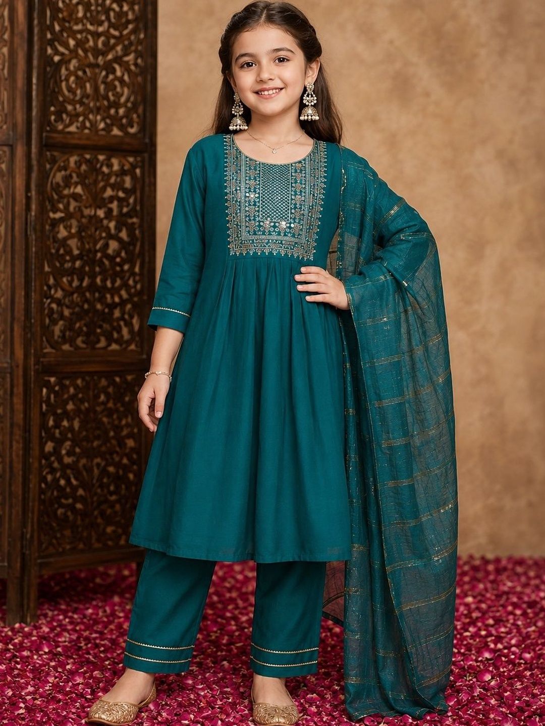 Girls Ethnic Motifs Embroidered Panelled Thread Work Pure Silk Kurta with Trousers & With Dupatta