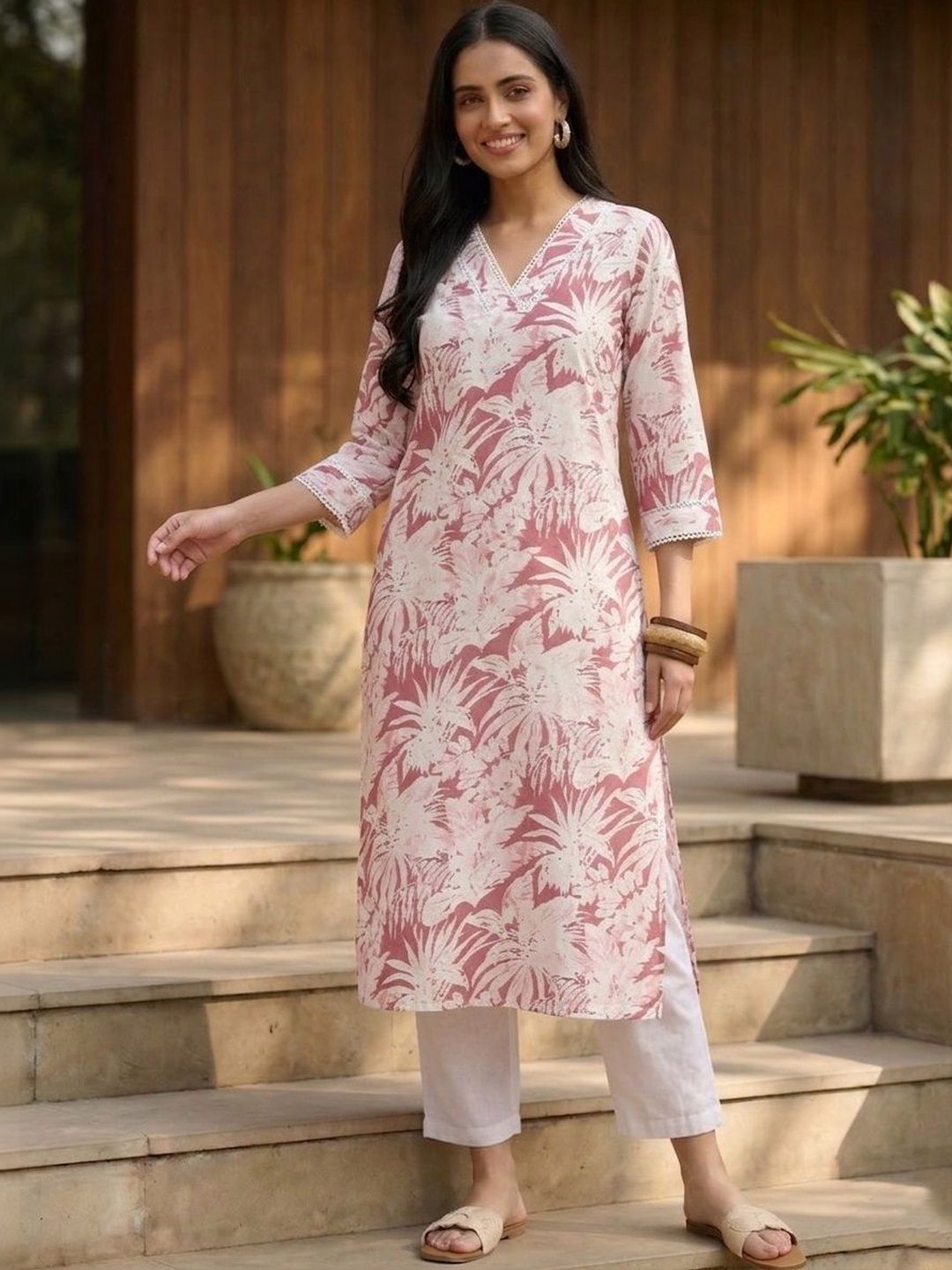Maaesa Women Floral Printed Kurta