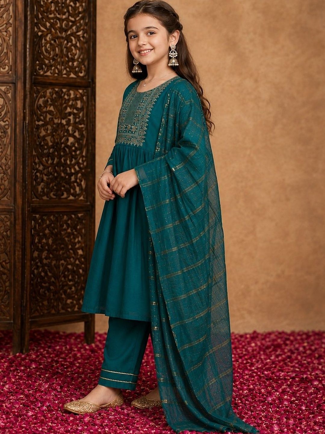Girls Ethnic Motifs Embroidered Panelled Thread Work Pure Silk Kurta with Trousers & With Dupatta 2
