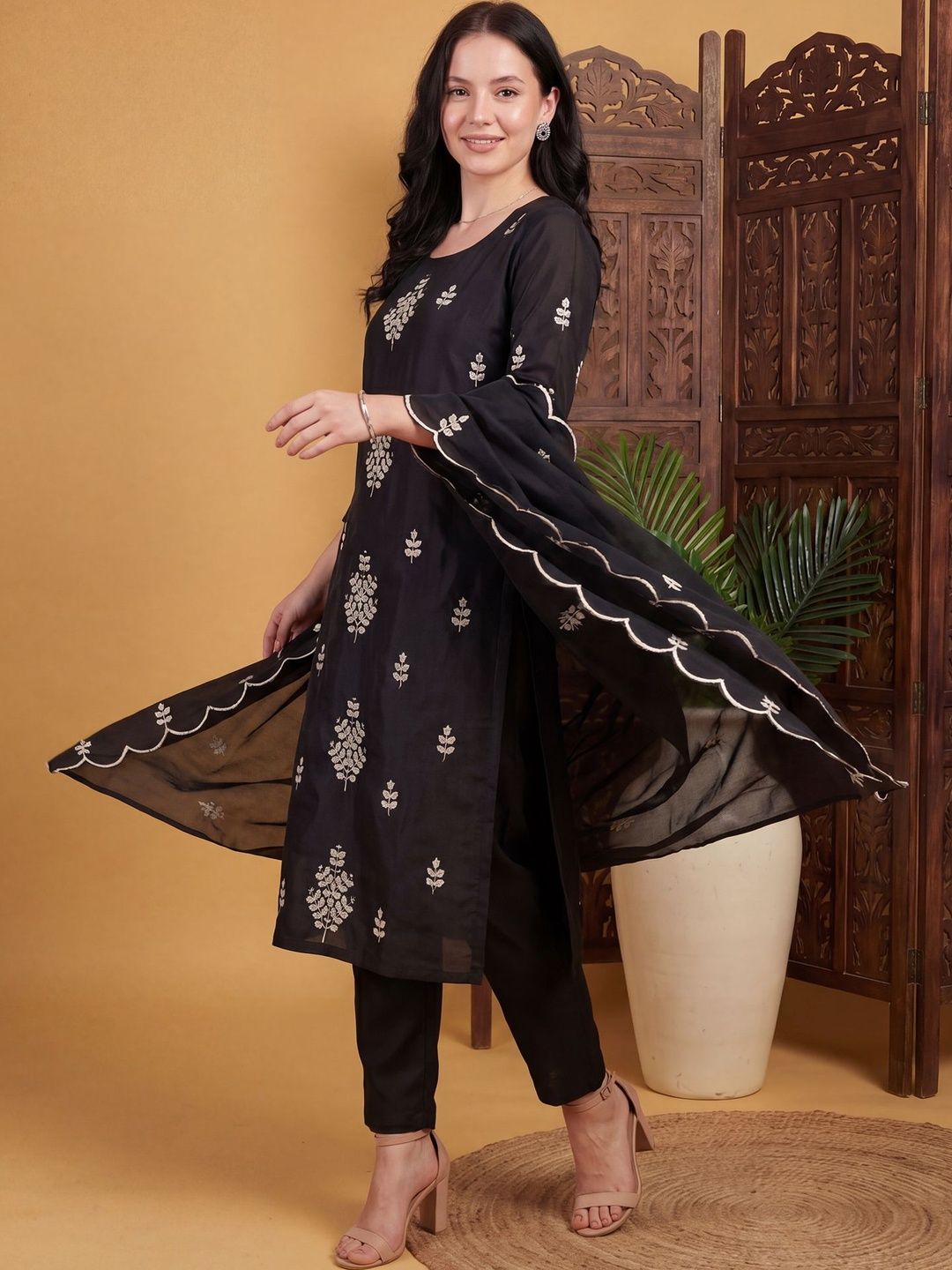 Indo Era Women Ethnic Motifs Embroidered Regular Thread Work Kurta with Trousers & With Dupatta