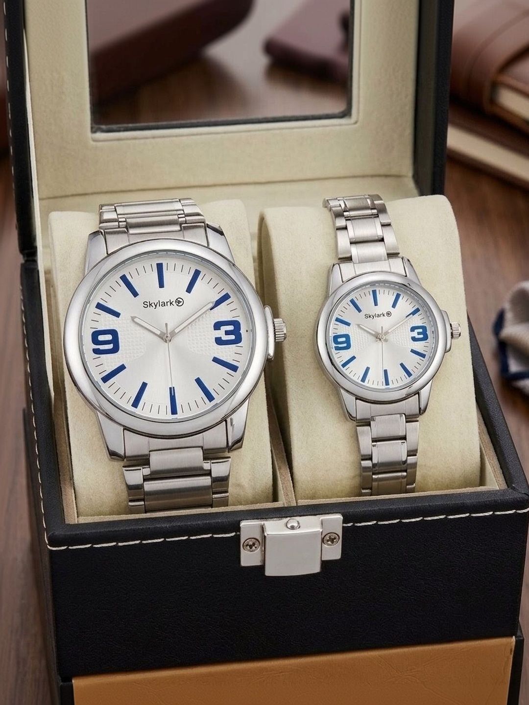 Skylark Unisex Dial & Stainless Steel Bracelet Style Straps Analogue Watch Peter_Blue_silver_3805_Couple