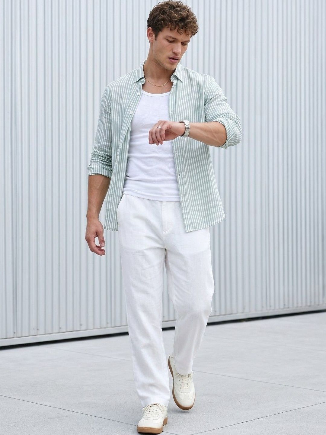 glitchez Men Slim Fit Striped Casual Shirt