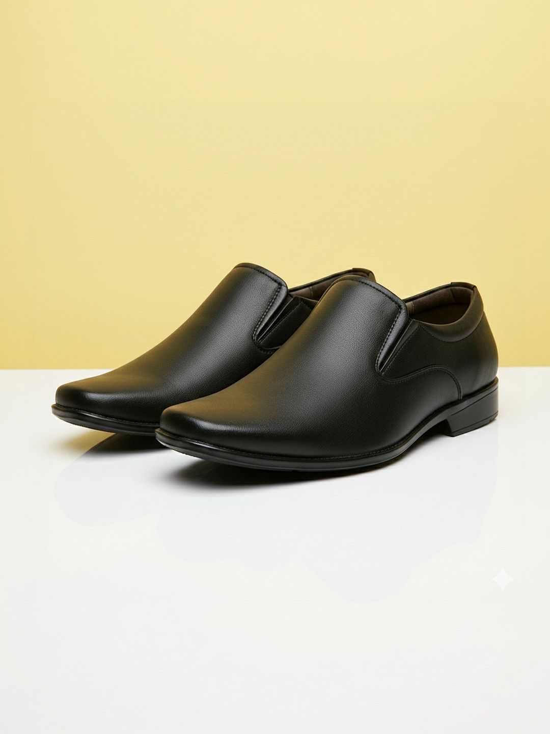 Vitoria Men Textured PU Square Toe Slip-On Slip-On Shoes Formal Shoes