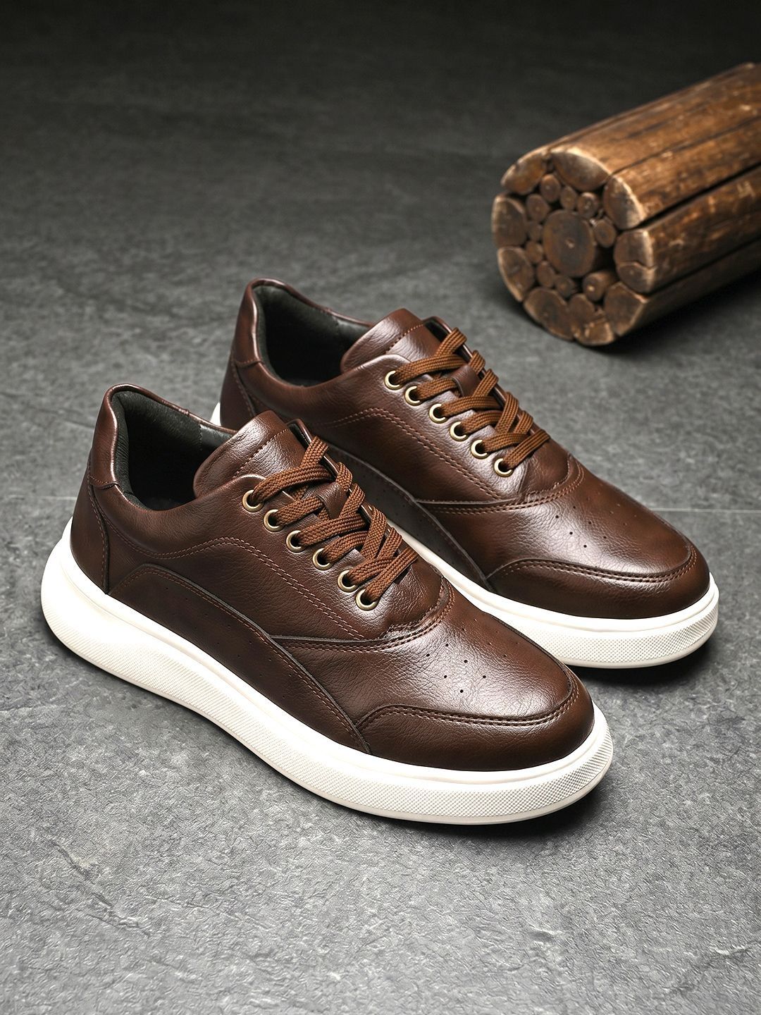 Roadster Men Textured PU Sneakers