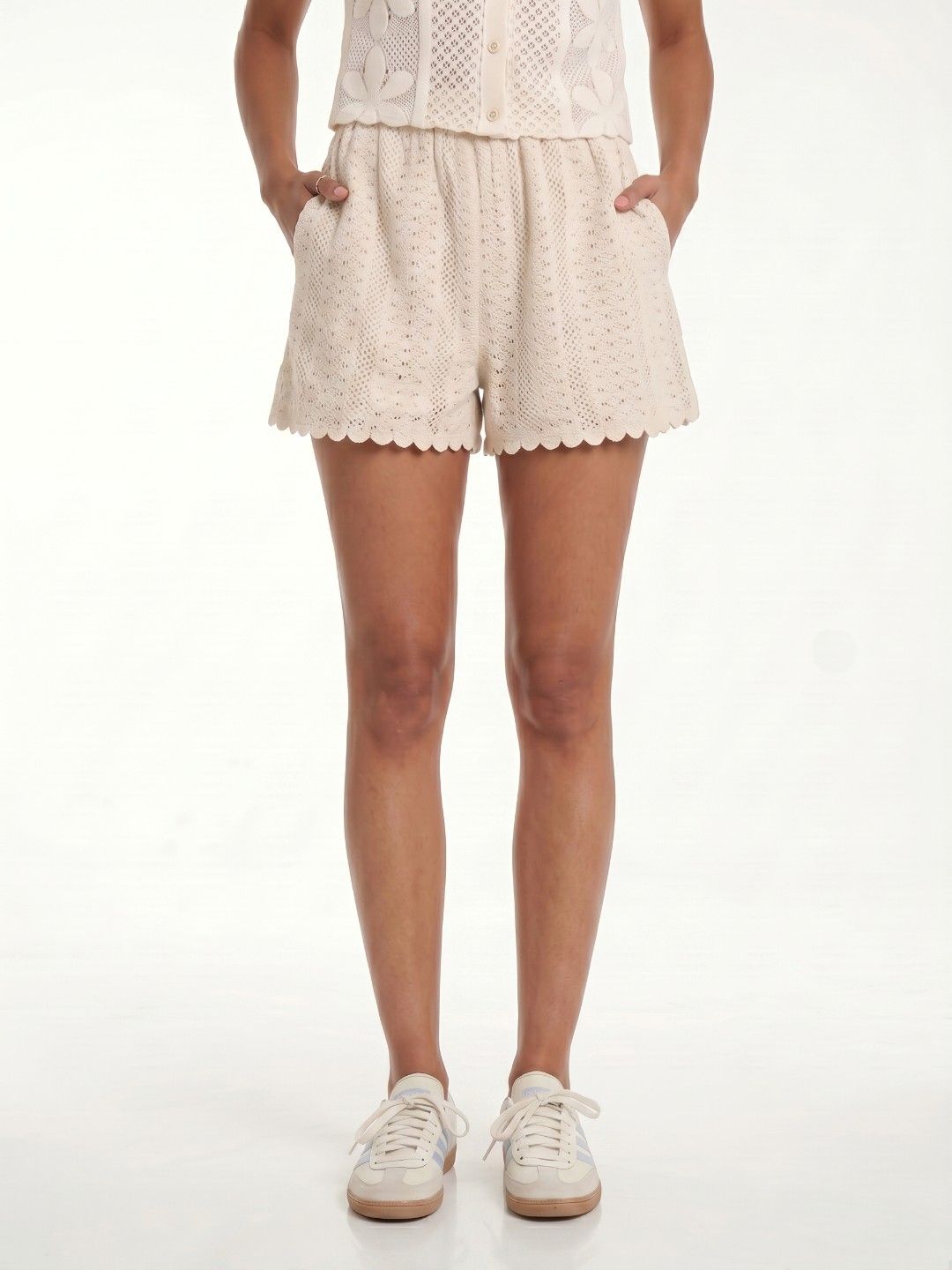 Women Self Design Shorts