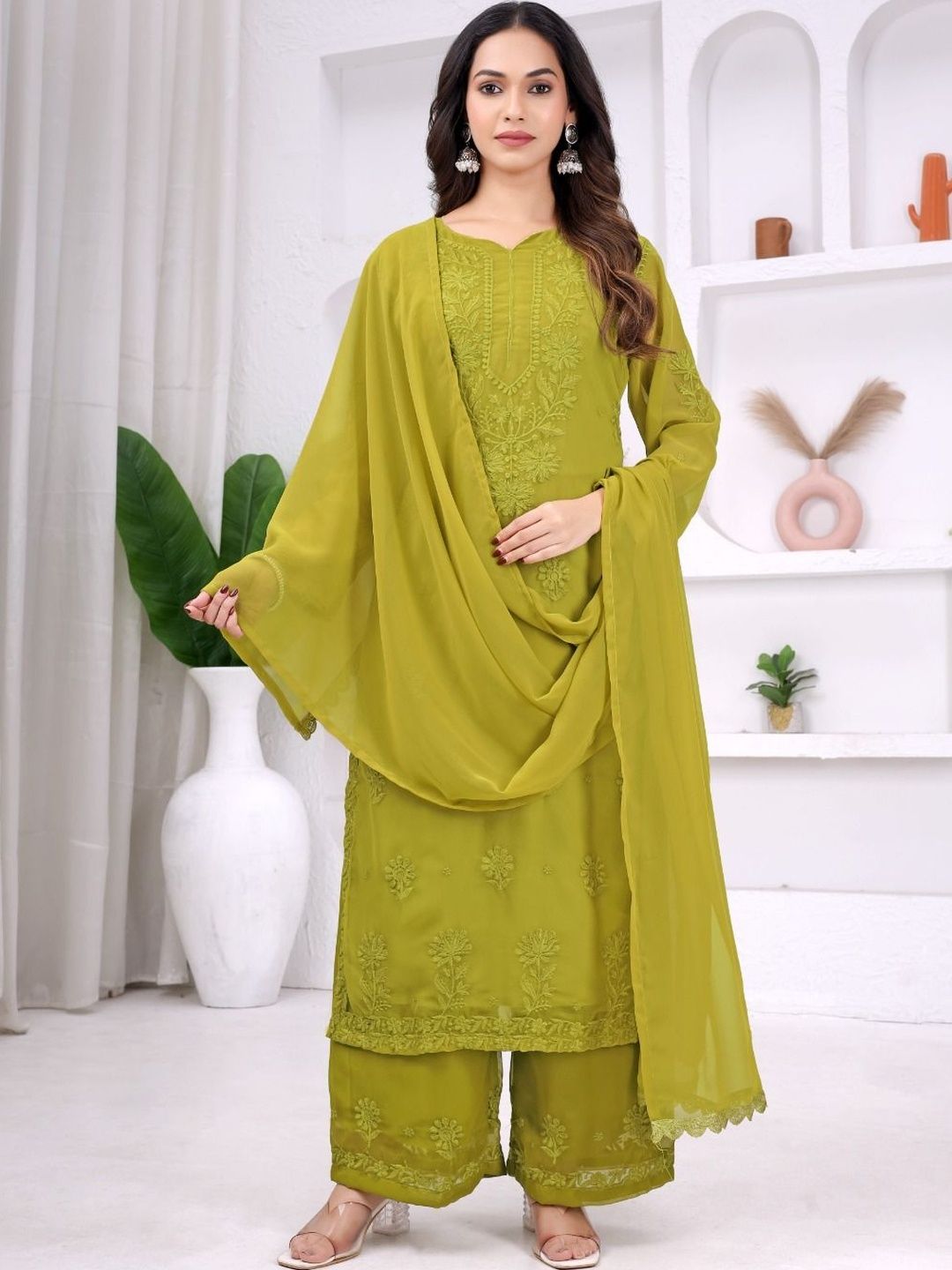 OJASVI FASHION Ethnic Motifs Embroidered Chikankari Chikankari Kurti