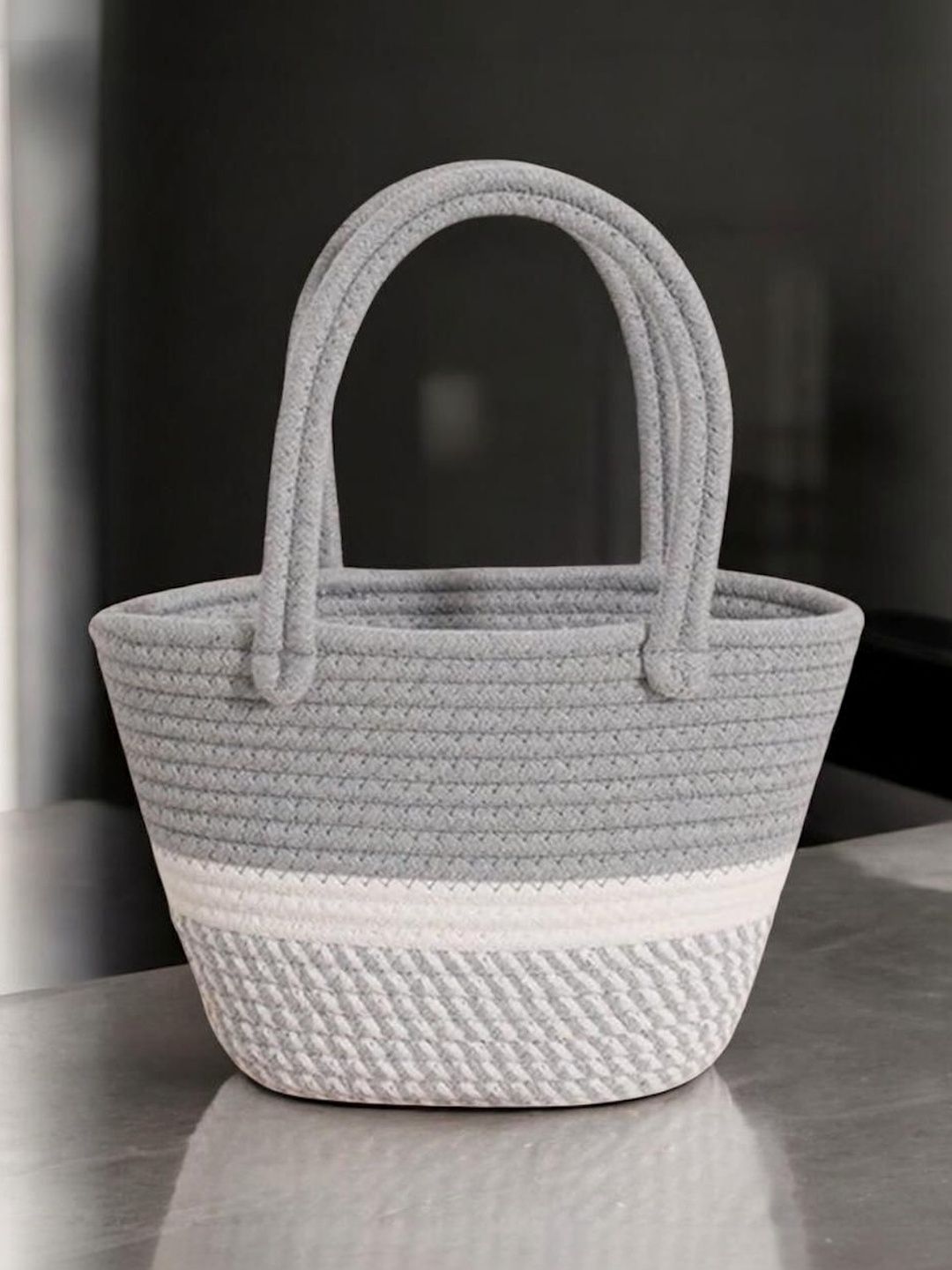 DYARCHY Colourblocked Bucket Tote Bag