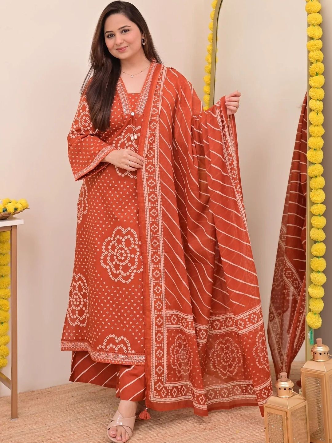 Bna Bnaya Women Bandhani Embroidered Regular Mirror Work Pure Cotton Kurta with Trousers & With Dupatta