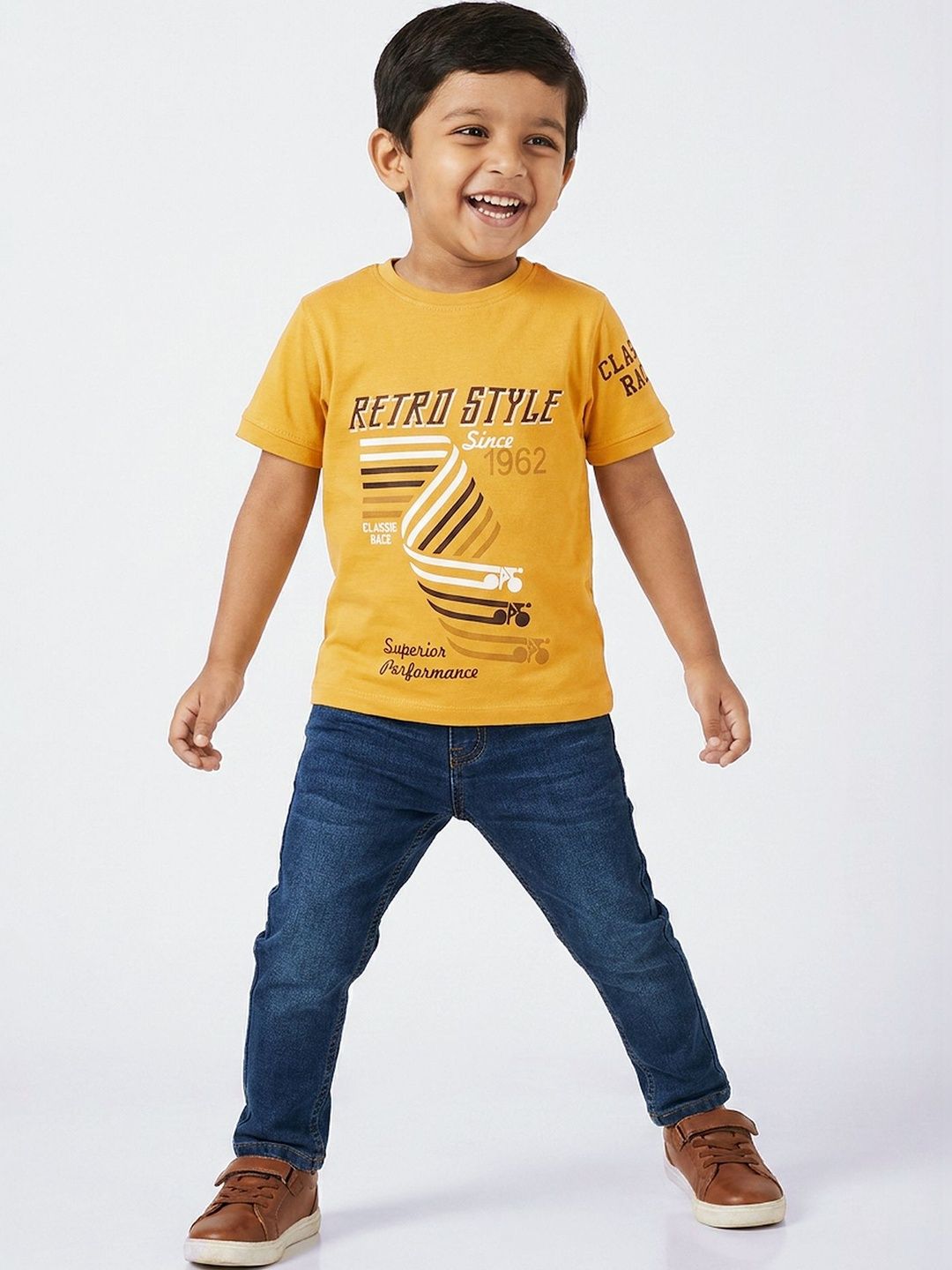 Ginie Boys Typography Printed Round Neck T-shirt