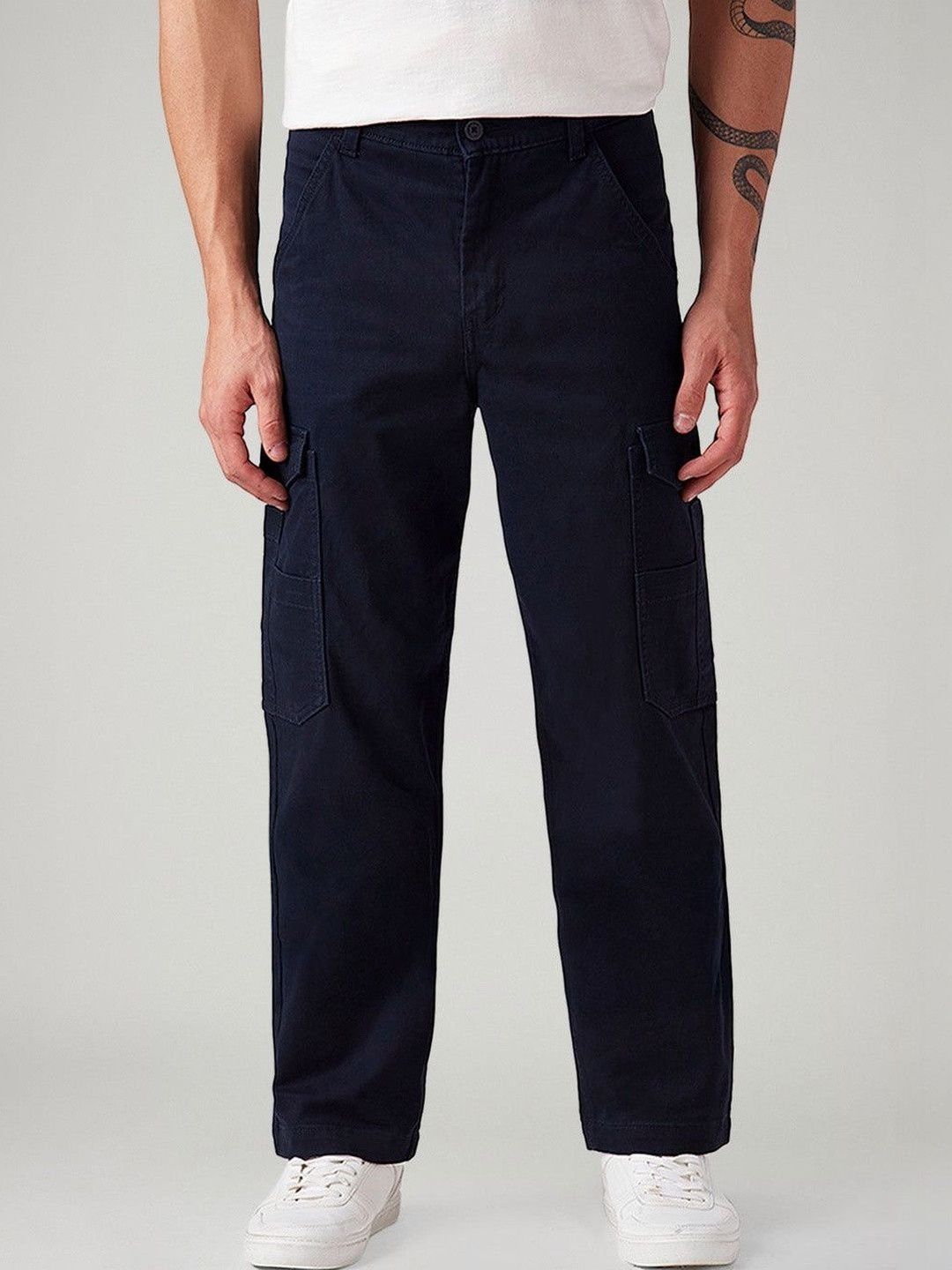 Levis Men's Navy Straight Fit Mid Rise Commuter Cargos