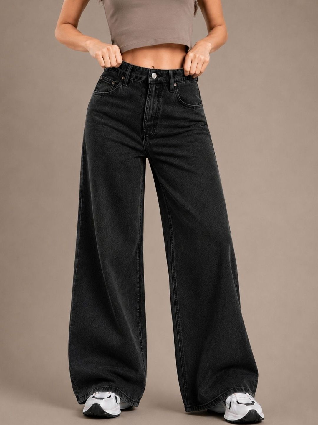 Women Comfort Wide Leg High-Rise Light Fade Stretchable Jeans
