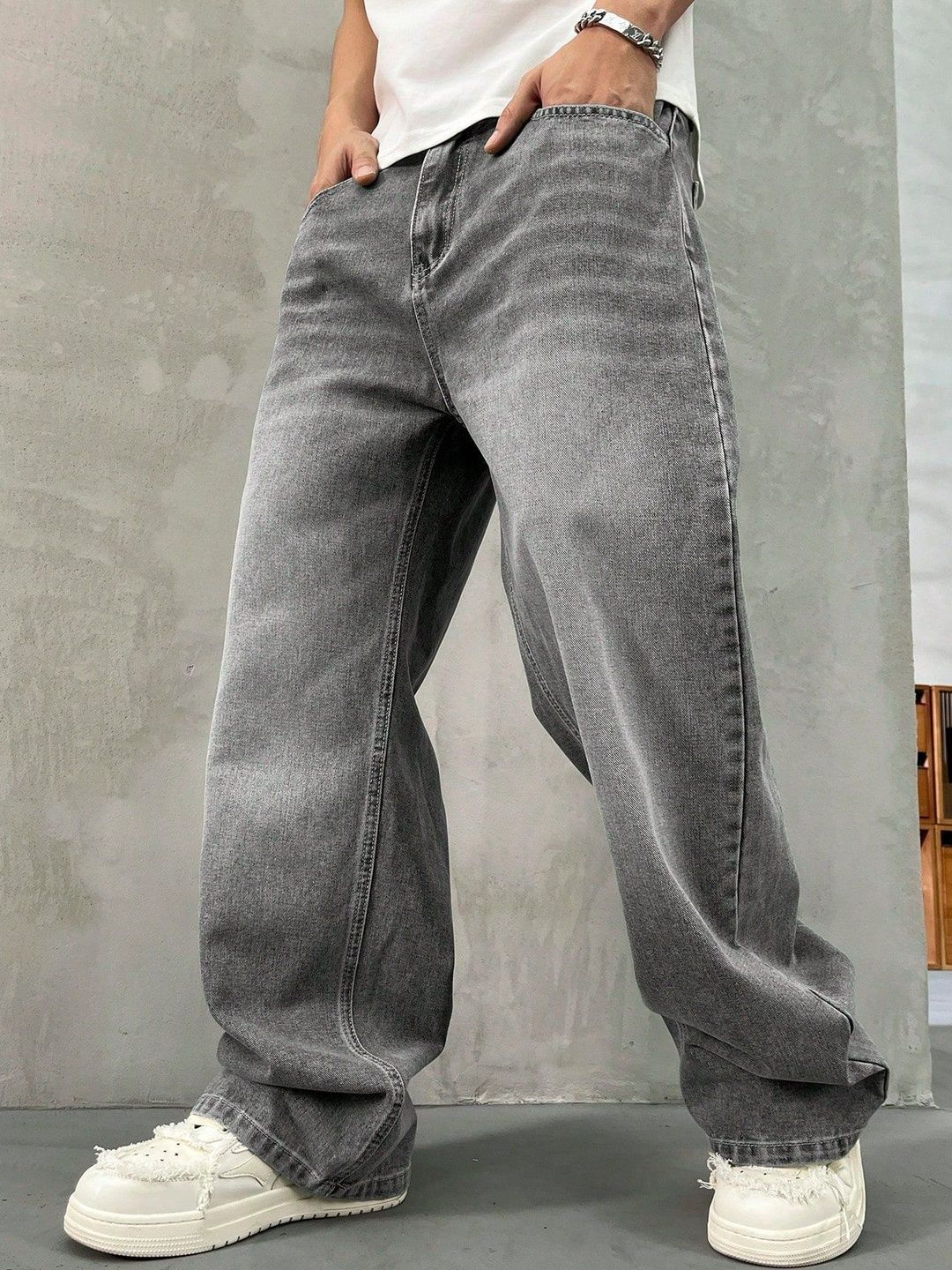 R.Code by The Roadster Life Co. Men Regular Fit High-Rise Light Fade Jeans