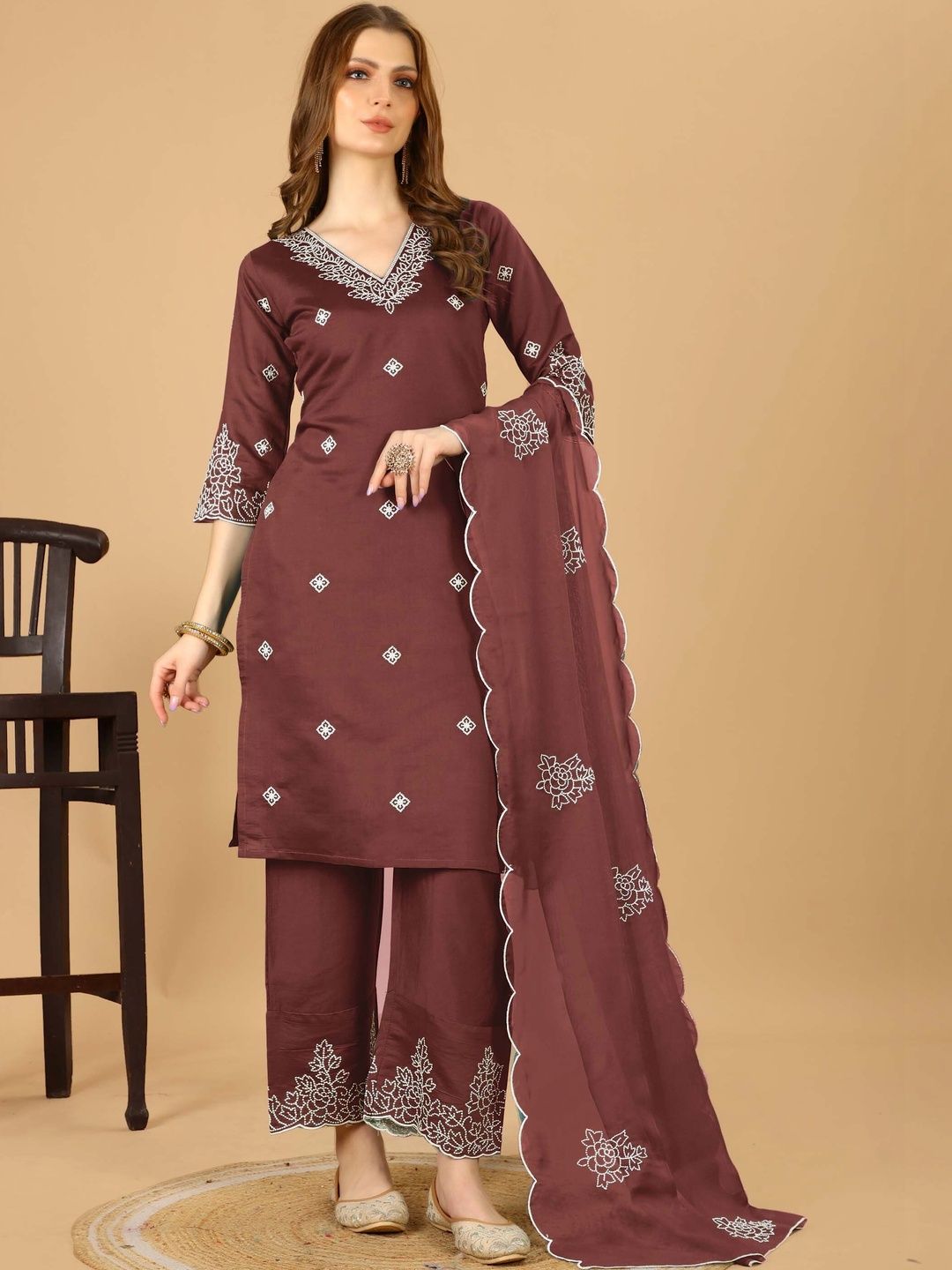 VIVISHA Women Ethnic Motifs Embroidered Regular Thread Work Kurta with Palazzos & With Dupatta
