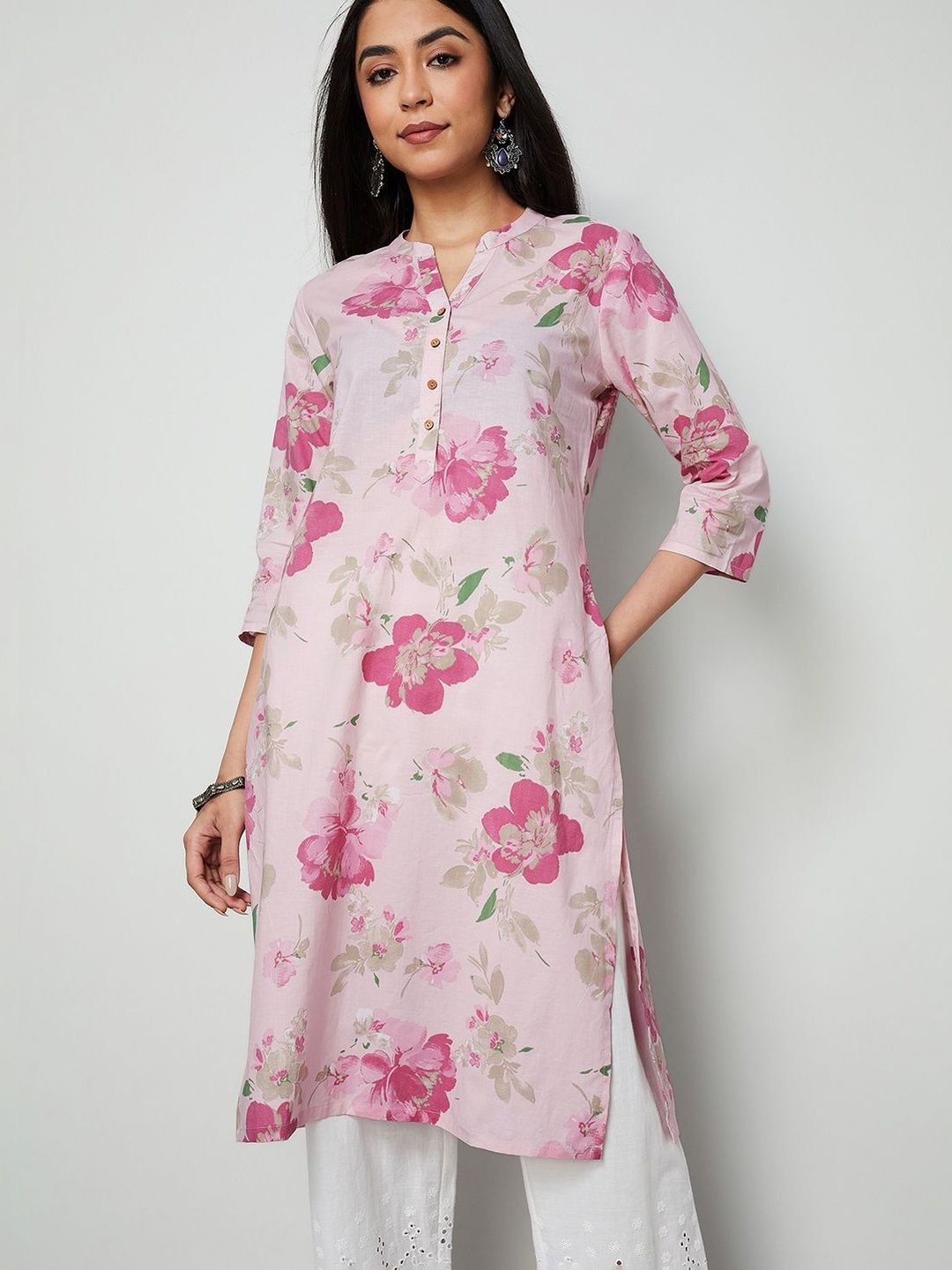 Melange by Lifestyle Women Floral Printed Floral Kurta