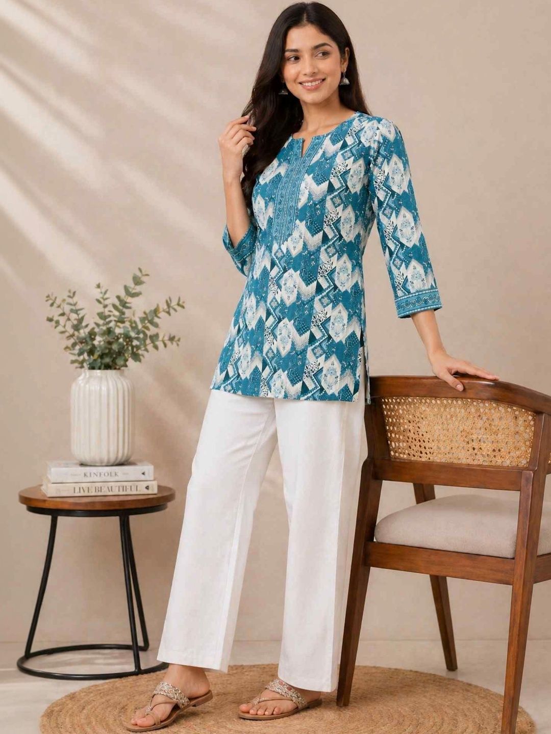 VICITRA Geometric Printed Kurti
