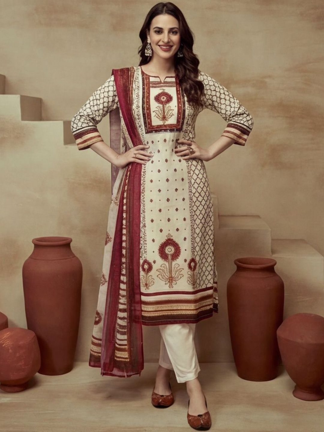 House of Pataudi Floral Embroidered Straight Cotton Kurta & Trousers Sets