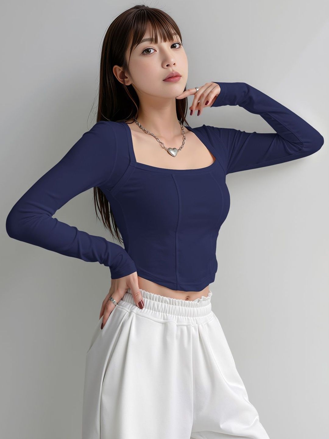 Navyankaa Crop Top
