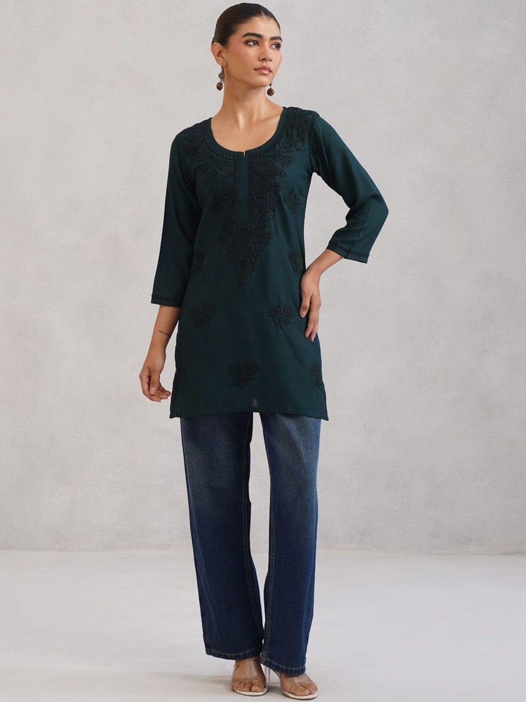 colorkosh Women Floral Blue Ethnic Motifs Embroidered Chikankari Kurta