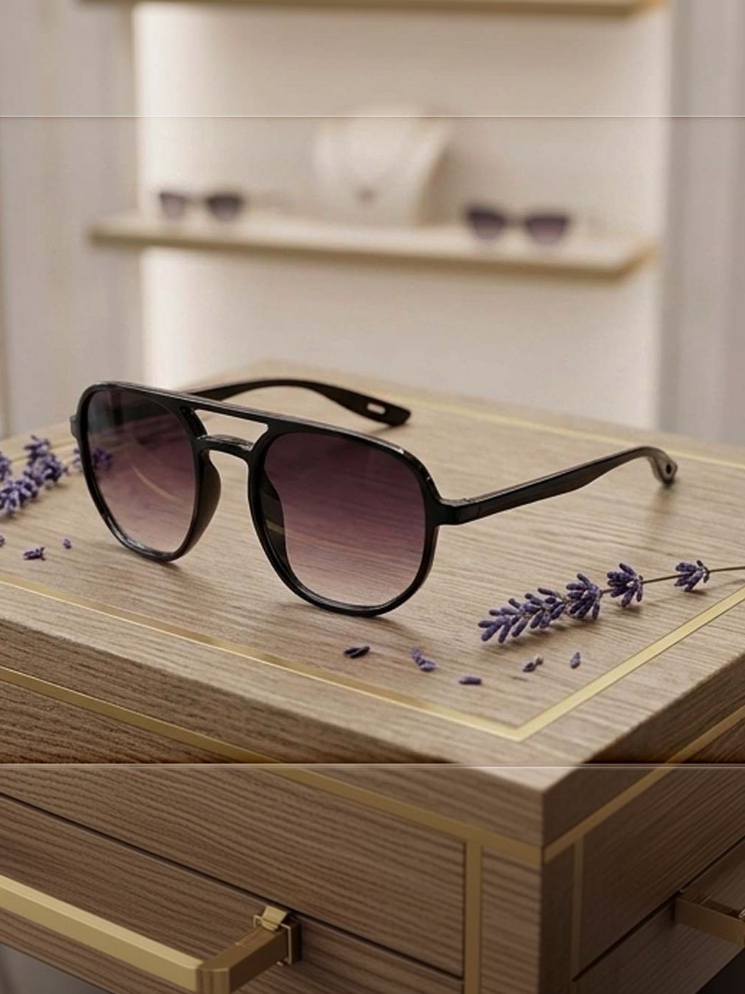 Elligator Men Purple Lens & Black Aviator Sunglasses with