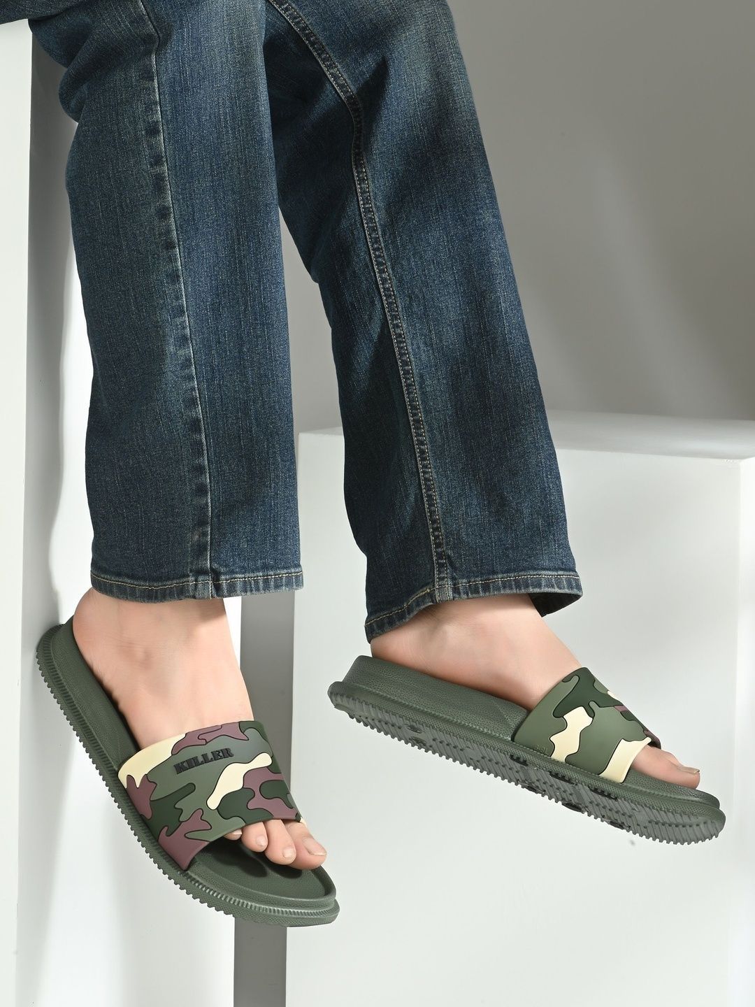 Killer Men Printed Sliders