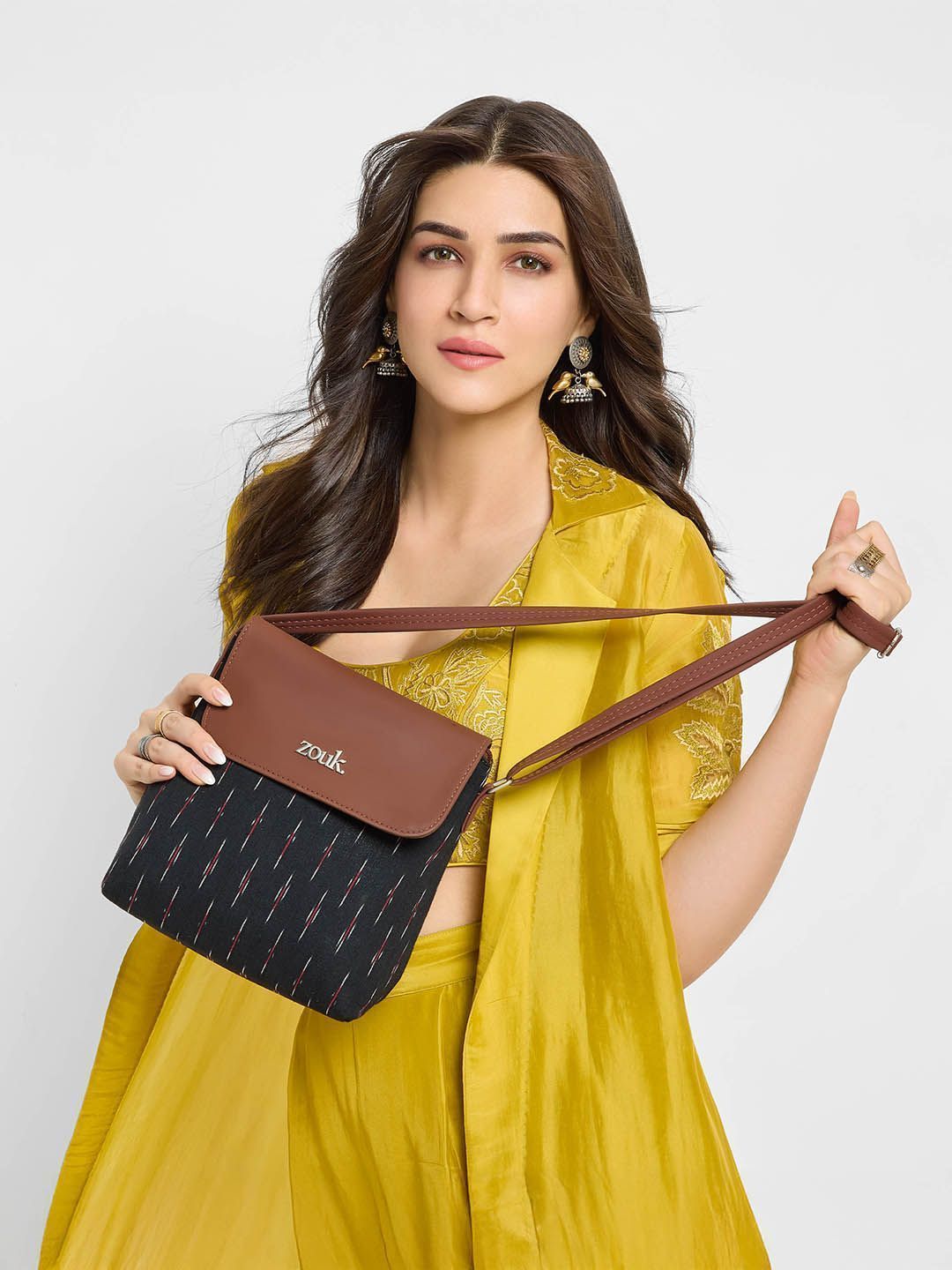 ZOUK Geometric Printed Structured Jute Sling Bag Flap Handbag