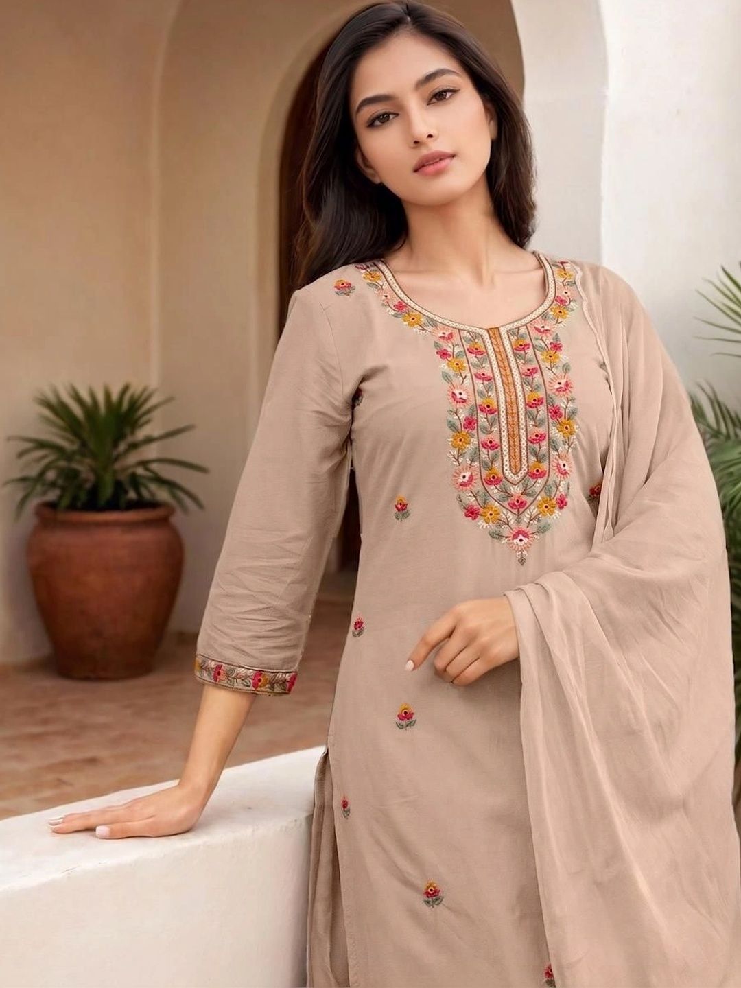 KALAMIR Women Floral Embroidered Regular Thread Work Kurta with Trousers & With Dupatta