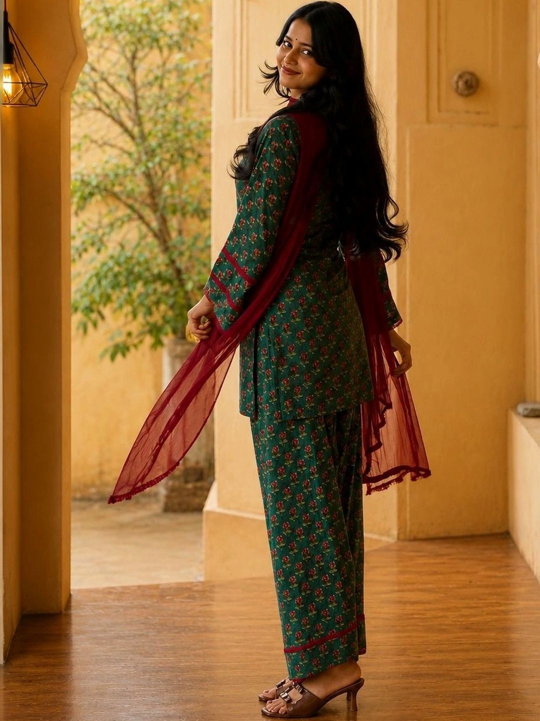 shreeram Women Floral Printed Regular Pure Cotton Kurta with Patiala & With Dupatta