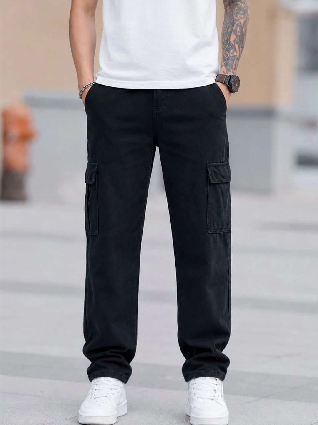 Hyraa Club Men Straight Fit Cargo Jeans
