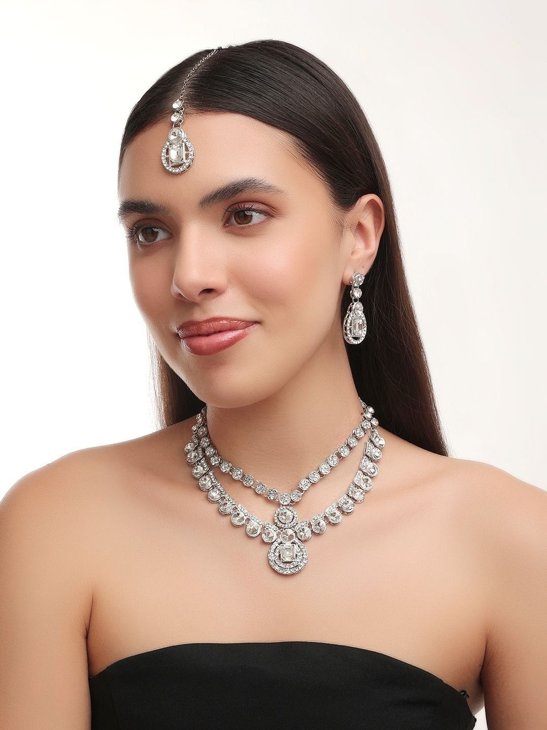 QUEENS NECK Silver-Plated Crystals Stone Studded Jewellery Set
