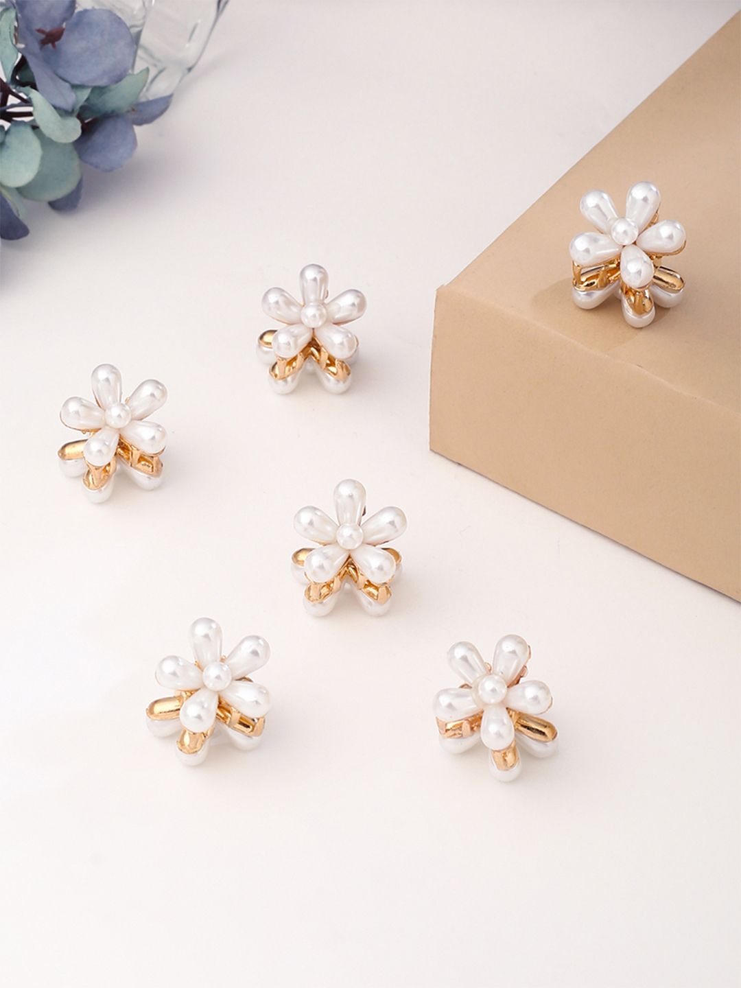 Melbees by Yellow Chimes Set of 6 White floral Mini Claw clip