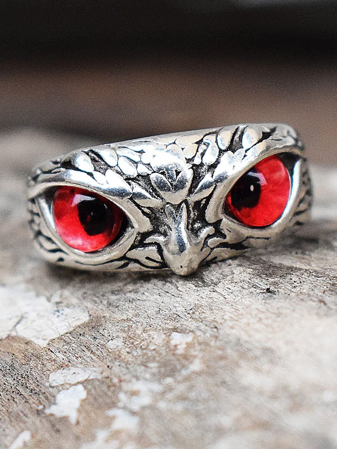 Fashion Frill Silver-Plated Red Eagle Skull Finger Ring