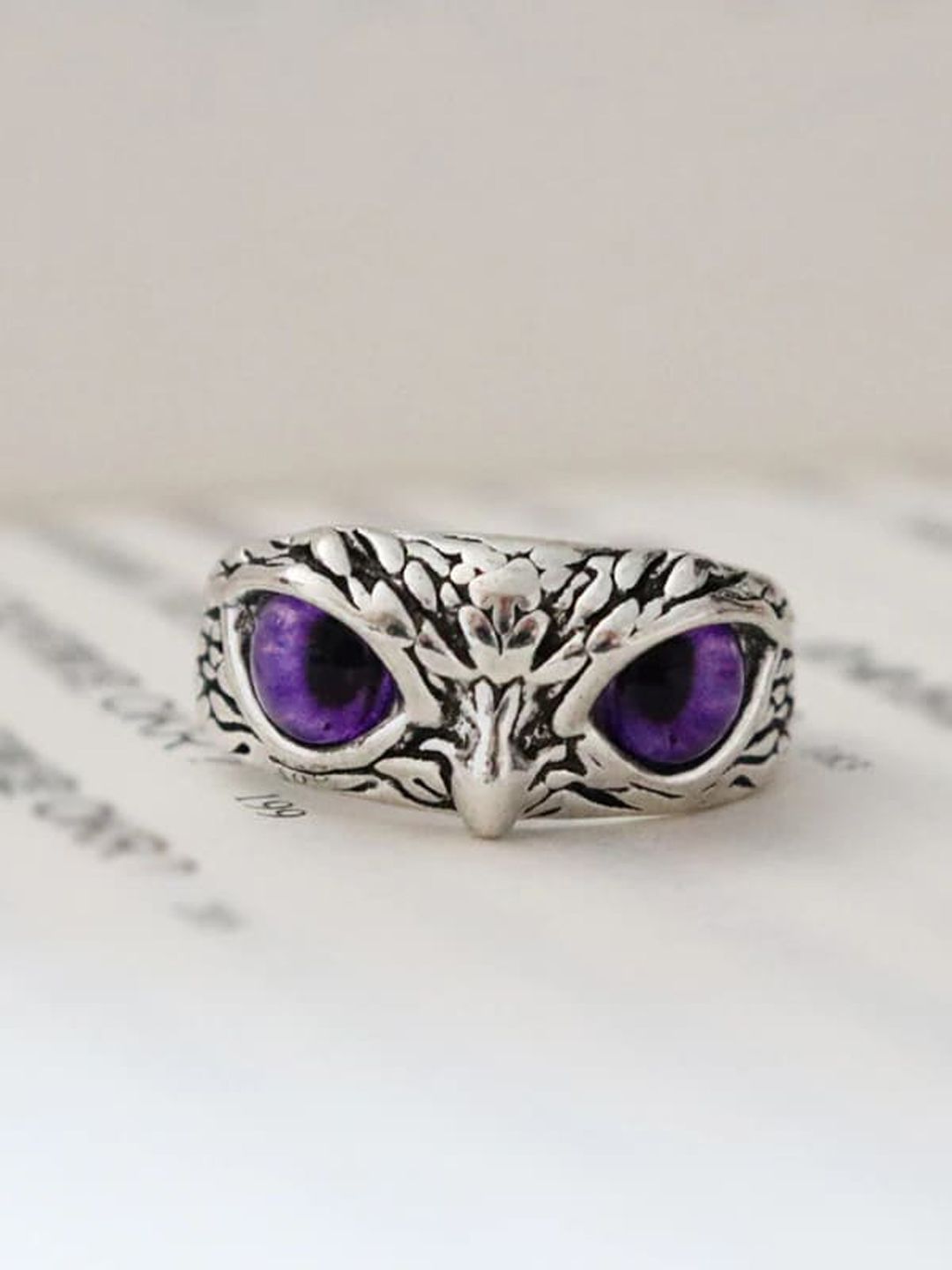 Fashion Frill Silver-Plated & Purple Temperature Degree Display Changing Finger Ring
