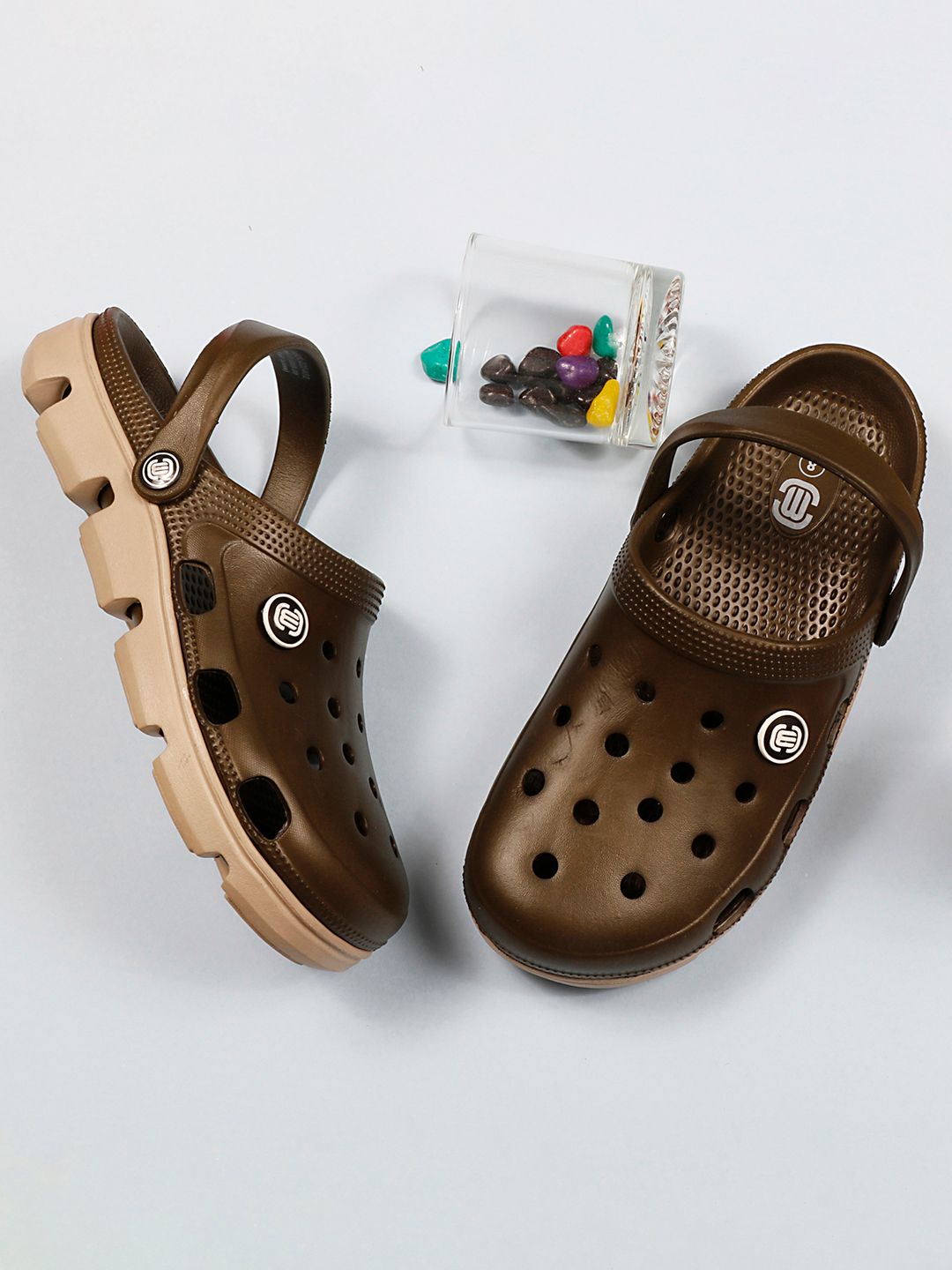 MOZAFIA Men Beige & White Clogs