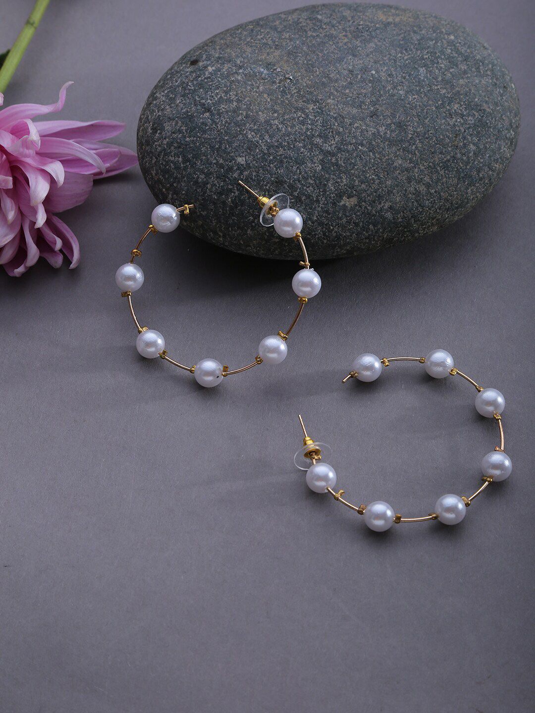 SOHI  White & Gold Plated Contemporary Half Hoop Earrings